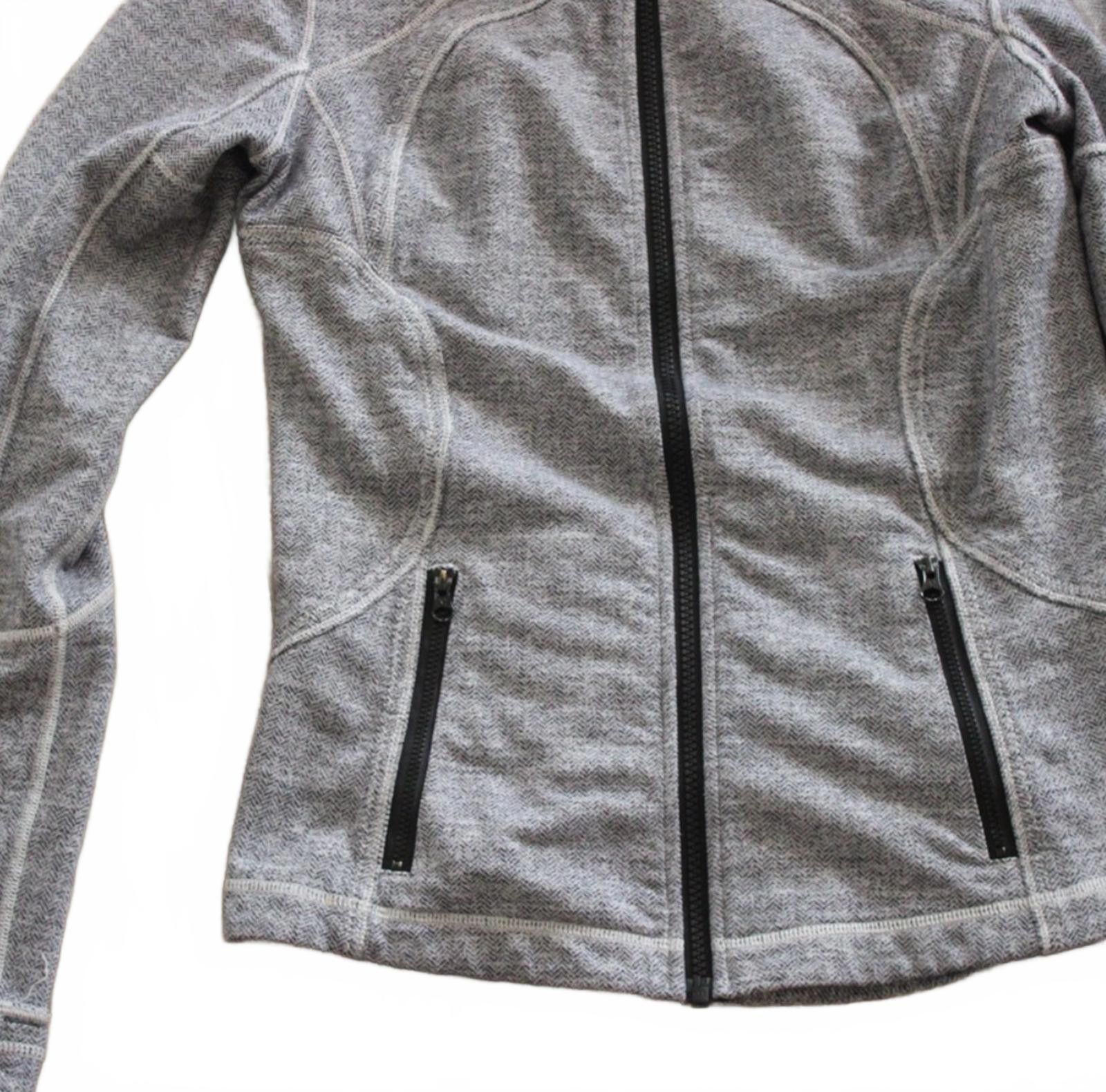 Lululemon Lululemon Gray Full-Zip Long Sleeve Define Jacket Sz 6 Nulon Size M / US 6-8 / IT 42-44 - 6 Thumbnail