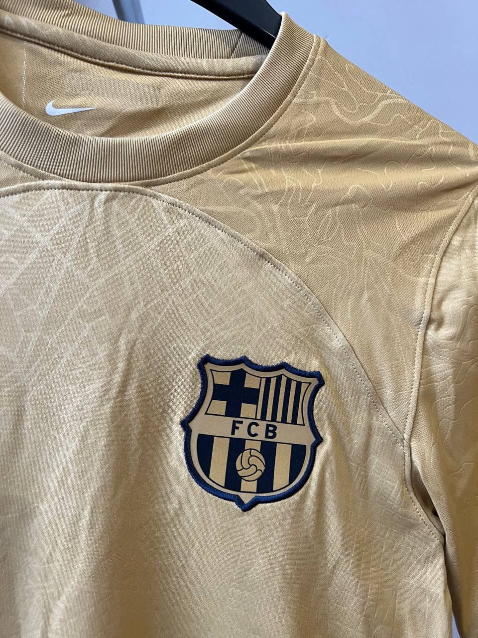 Nike NEW 2022/23 BARCELONA FC AWAY SOCCER JERSEY FOOTBALL SHIRTXS Size US XS / EU 42 / 0 - 5 Thumbnail