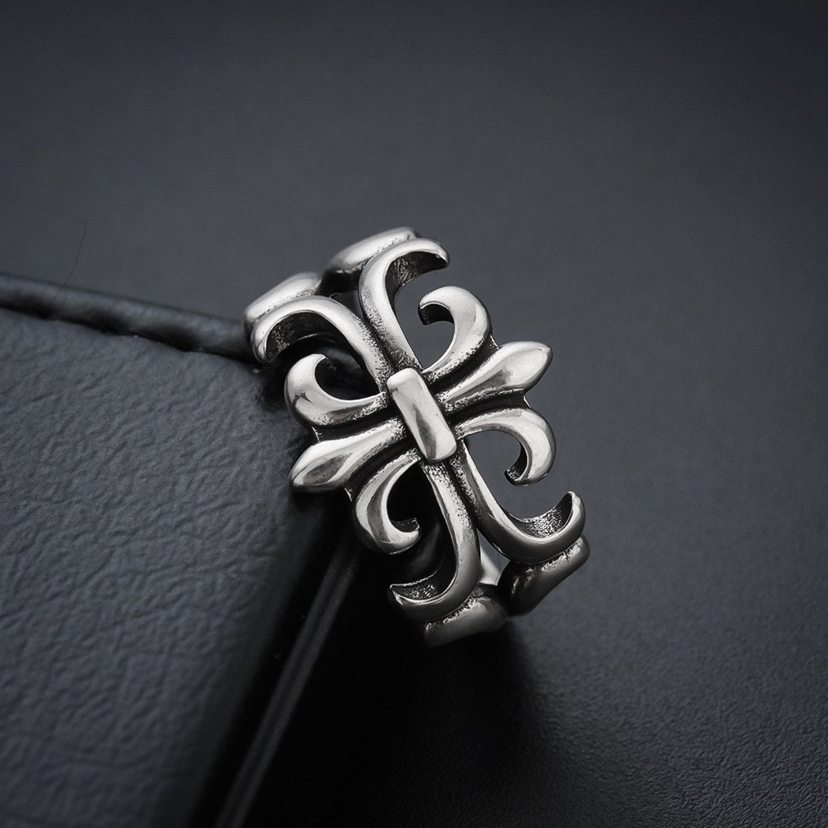 Jewelry Men's Vintage Open Adjustable Ring with Cross Design Size ONE SIZE - 2 Thumbnail