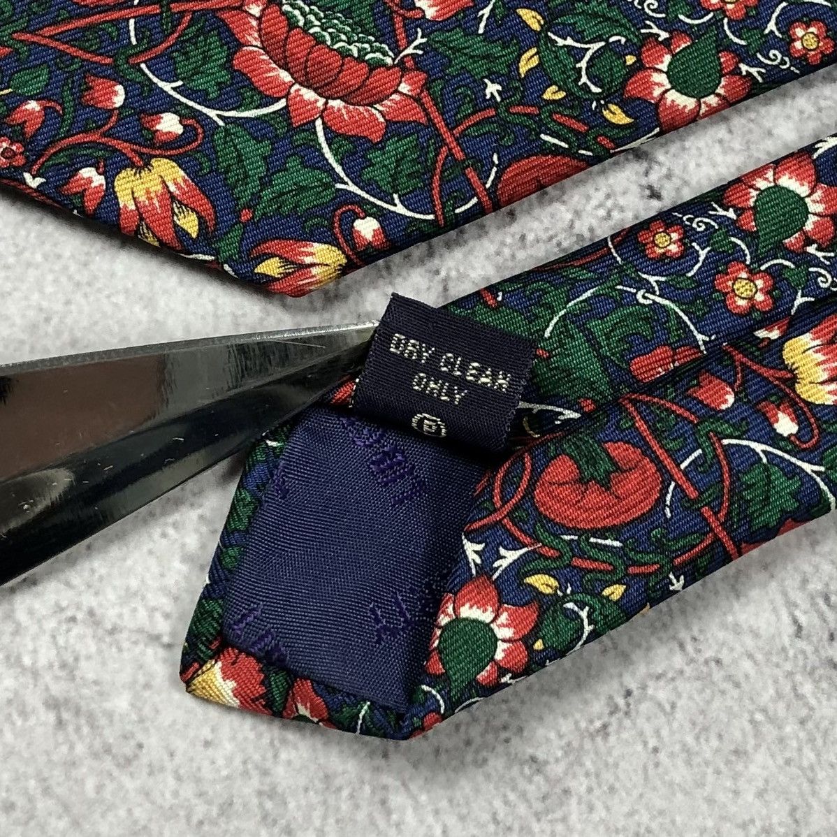 Liberty Liberty Floral Pattern Silk Tie Size ONE SIZE - 14 Thumbnail