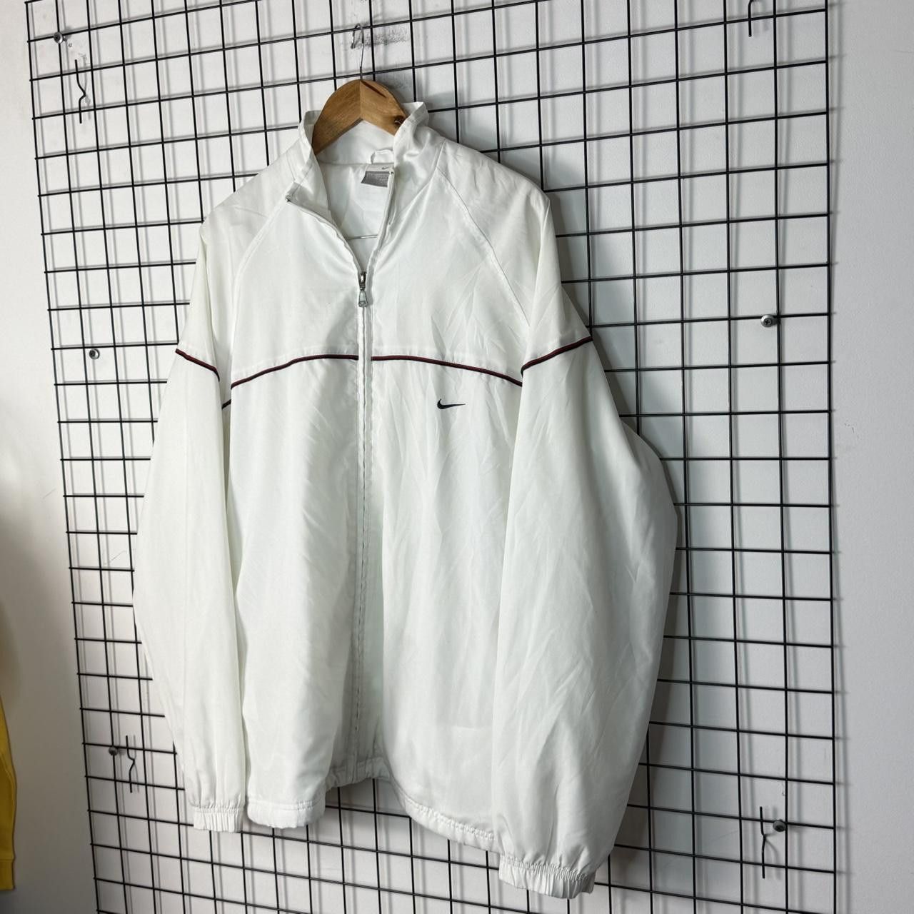 Nike Nike white windbreaker jacket Size XL Size US XL / EU 56 / 4 - 3 Thumbnail