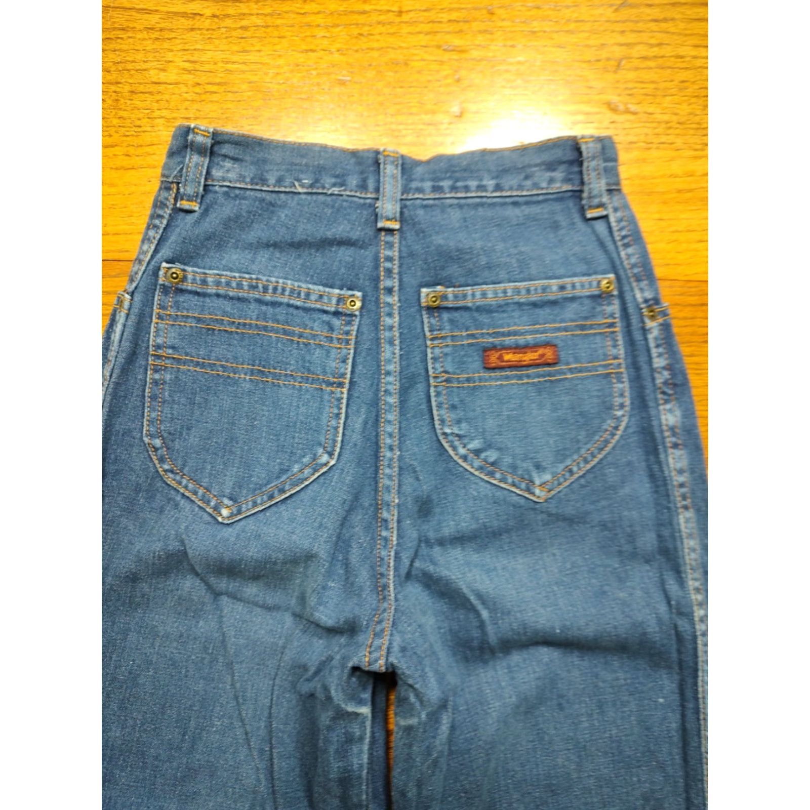 Wrangler VINTAGE Wrangler Denim Jeans Women Fits W22 X L32 Made In USA Blue Wrangler Jeans Slim 5-Pocket Denim Medium Wash 100% Cotton Womens Cowboy 80s USA Size 40" / US 18 - 3 Thumbnail