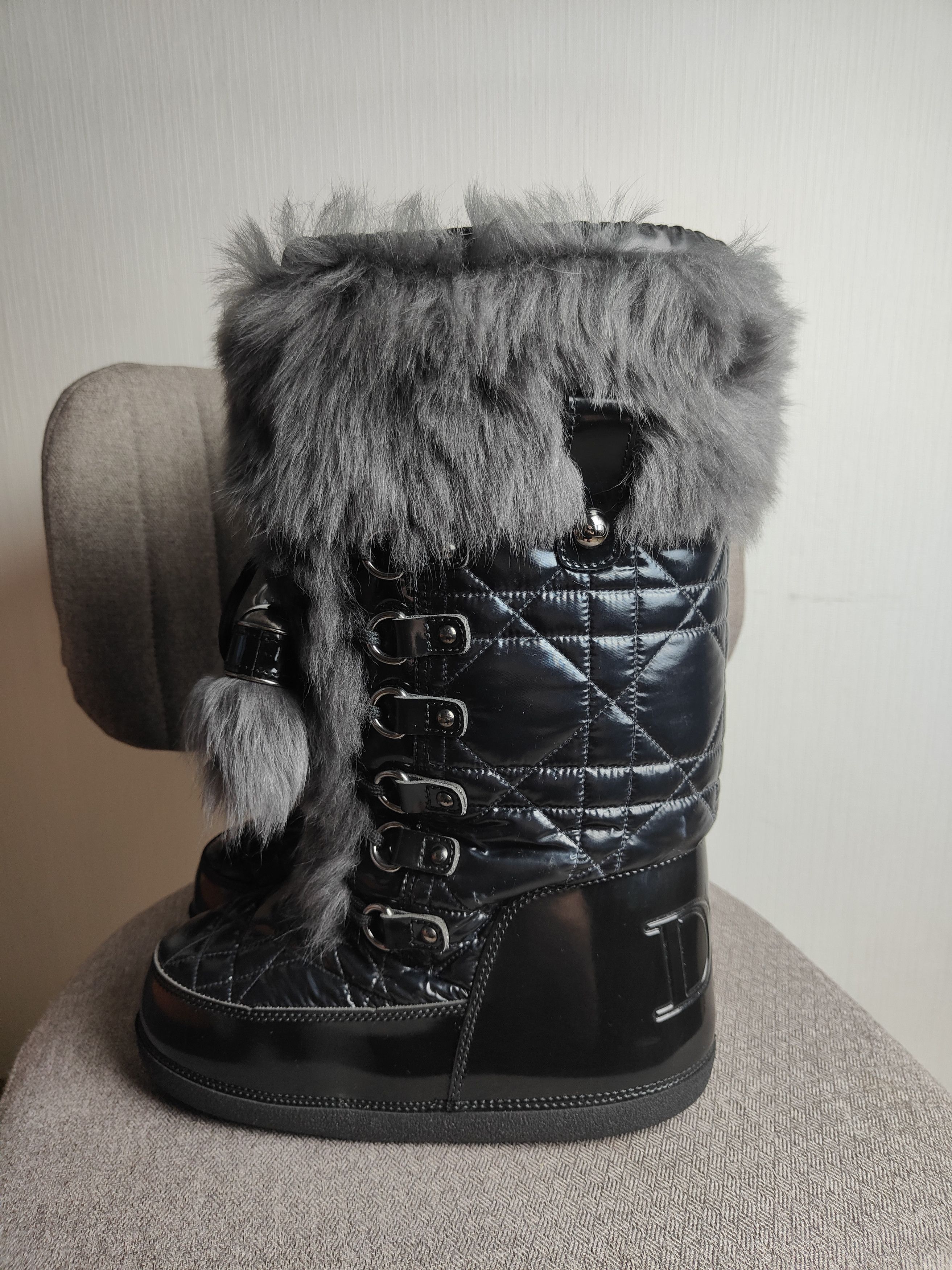Dior Y2K Dior by John Galliano Massive Fur Quilted Snow Boots Size US 11 / IT 41 - 4 Thumbnail