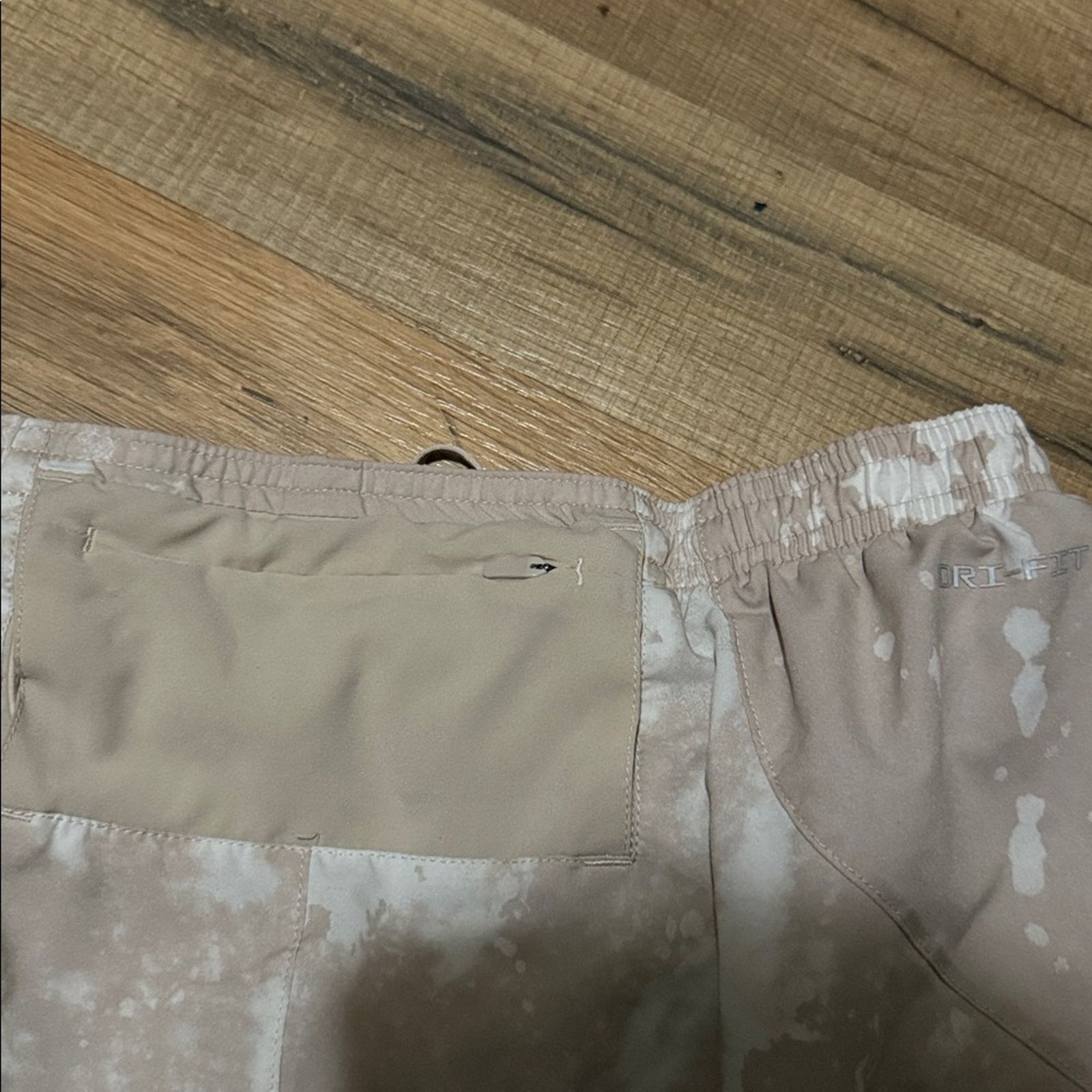 Nike Nike Running Division Shorts Size US 27 - 6 Thumbnail
