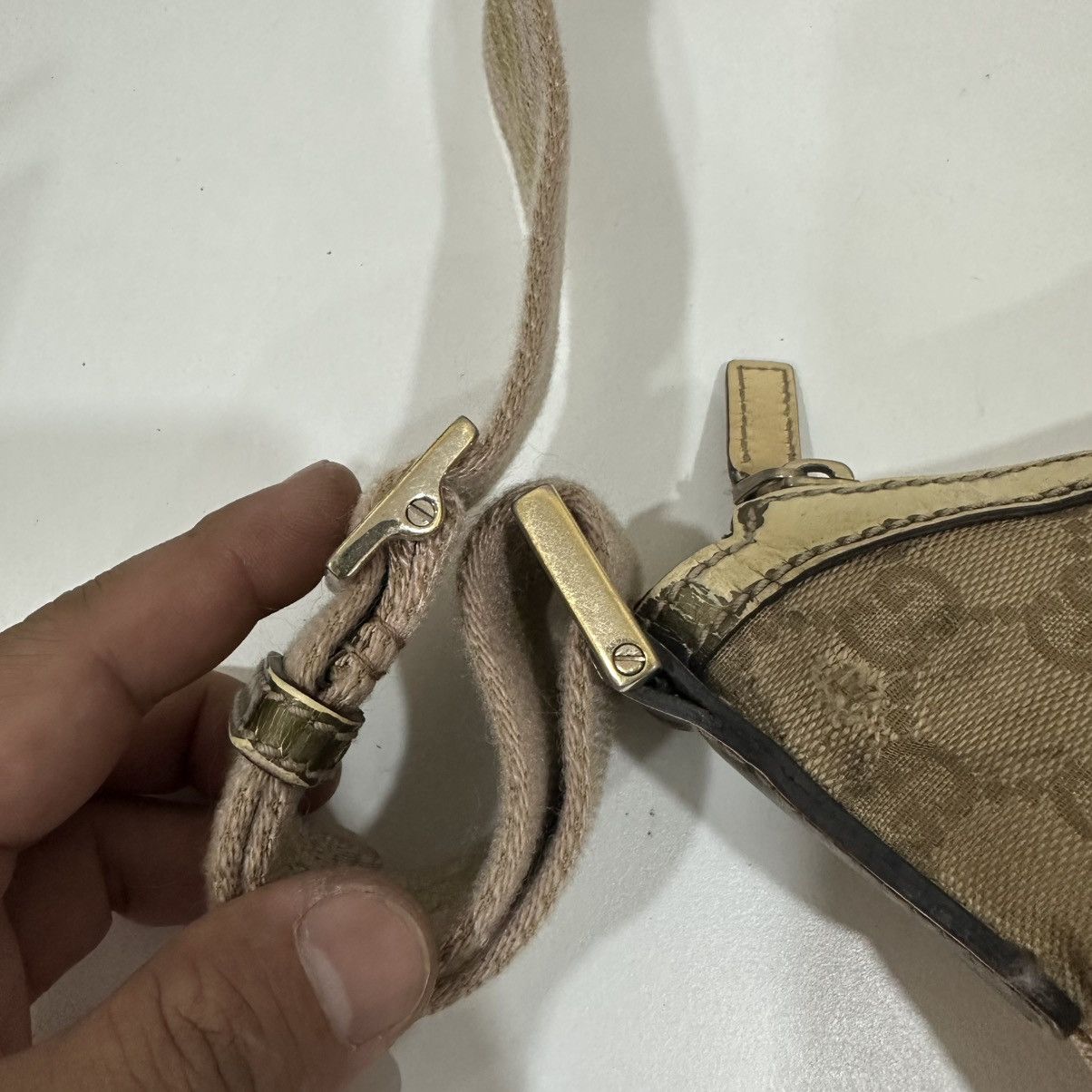 Gucci GUCCI GG HALF MOON CANVAS CROSSBODY BAG 18 Size ONE SIZE - 13 Thumbnail