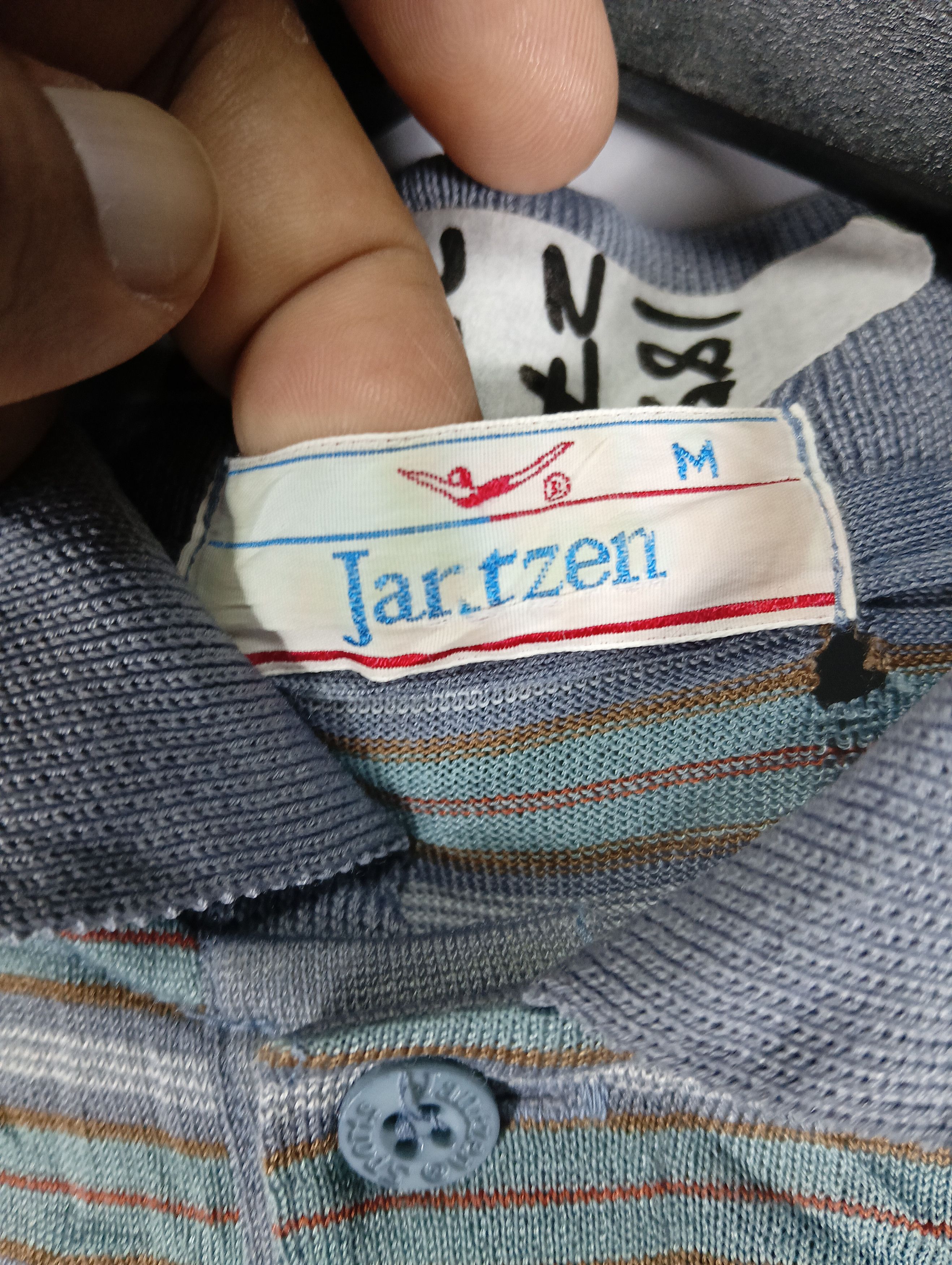 Jantzen × Vintage JANTZEN LONG SLEEVE VINTAGE TEE COLAR DISTRESSED Size US S / EU 44-46 / 1 - 5 Thumbnail