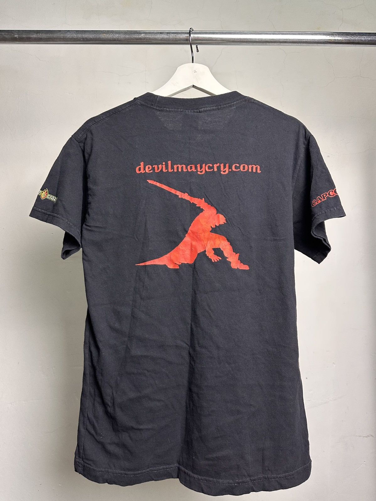 Vintage RARE 00’s Devil May Cry Capcom Game promo tee Size US M / EU 48-50 / 2 - 2 Thumbnail