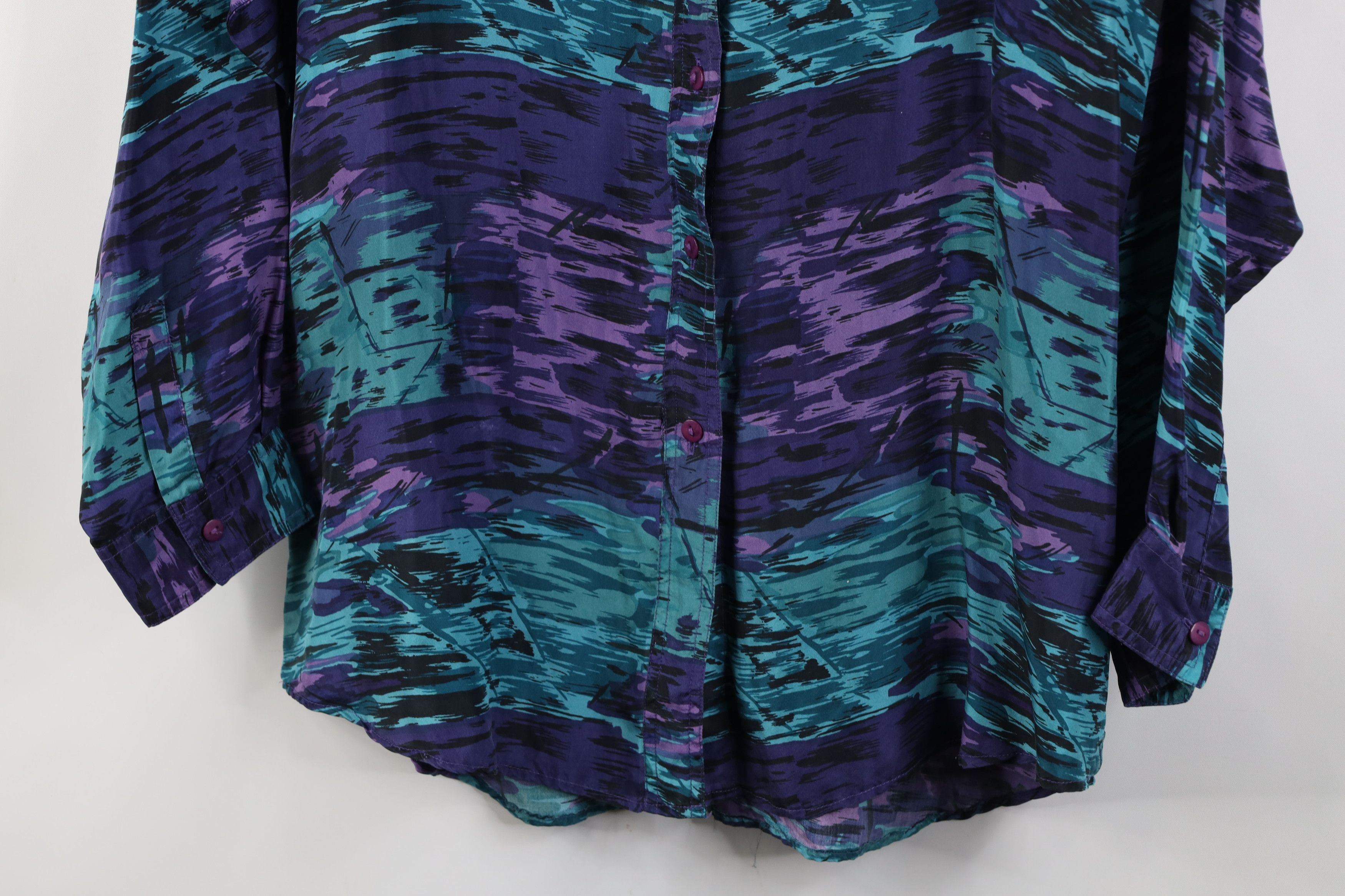 Vintage Vintage 90s Streetwear Baggy Silk Collared Button Shirt Size M / US 6-8 / IT 42-44 - 3 Thumbnail