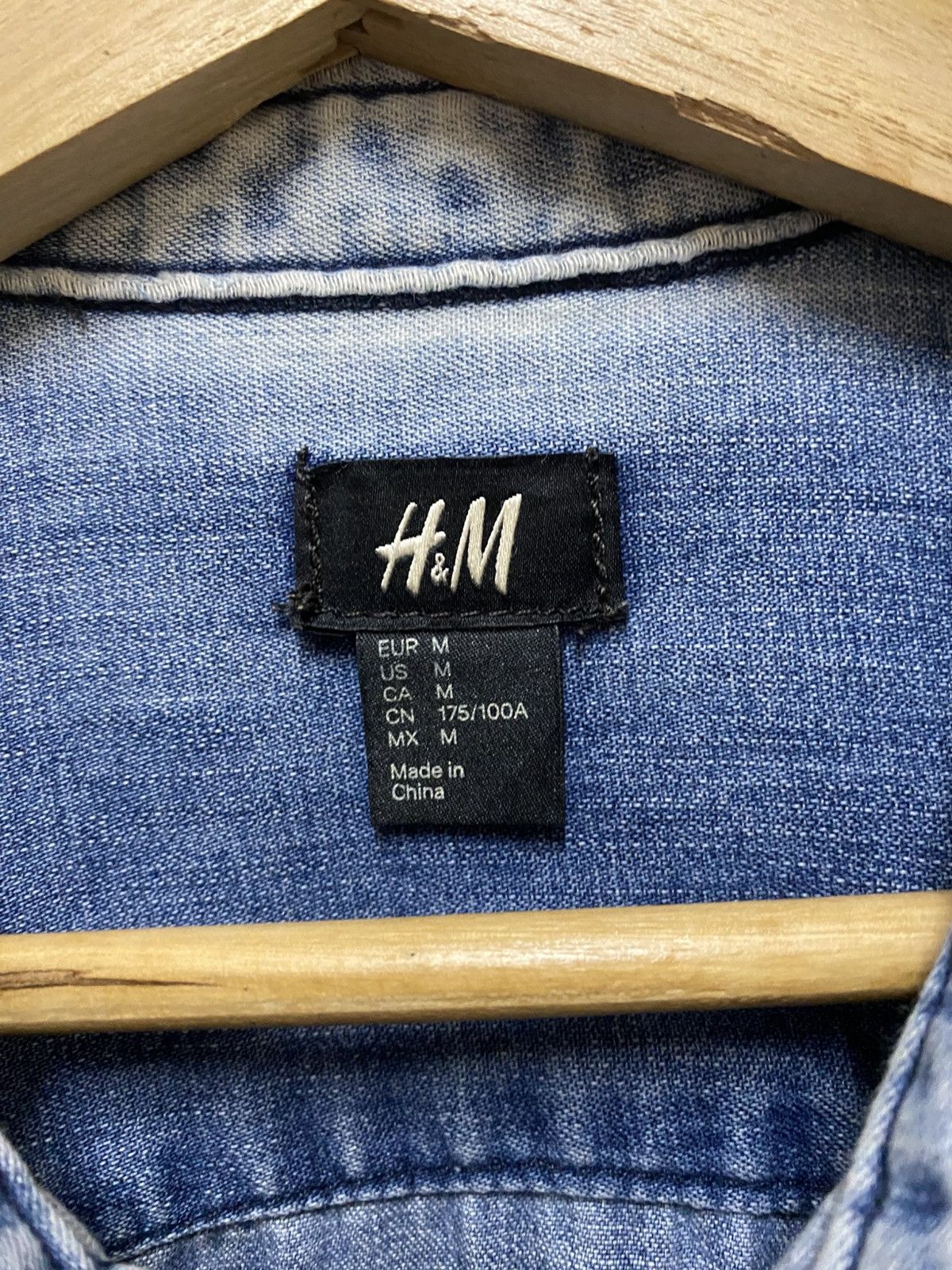 H&M H&M Denim Jeans Shirt Button Up Size US M / EU 48-50 / 2 - 10 Thumbnail