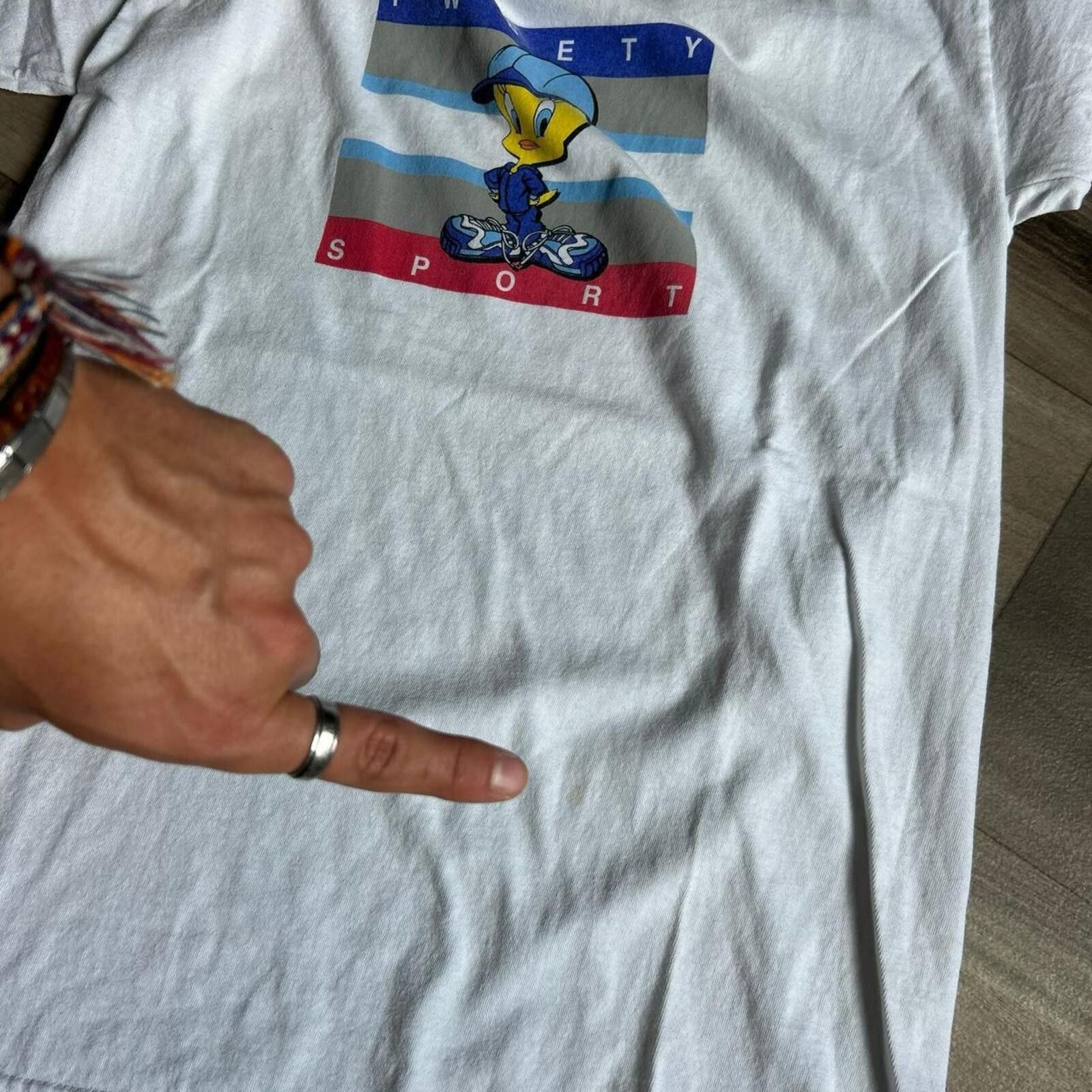 Other Vintage 90’s Looney Tunes Tweety Sport white t shirt size M Size US M / EU 48-50 / 2 - 6 Thumbnail