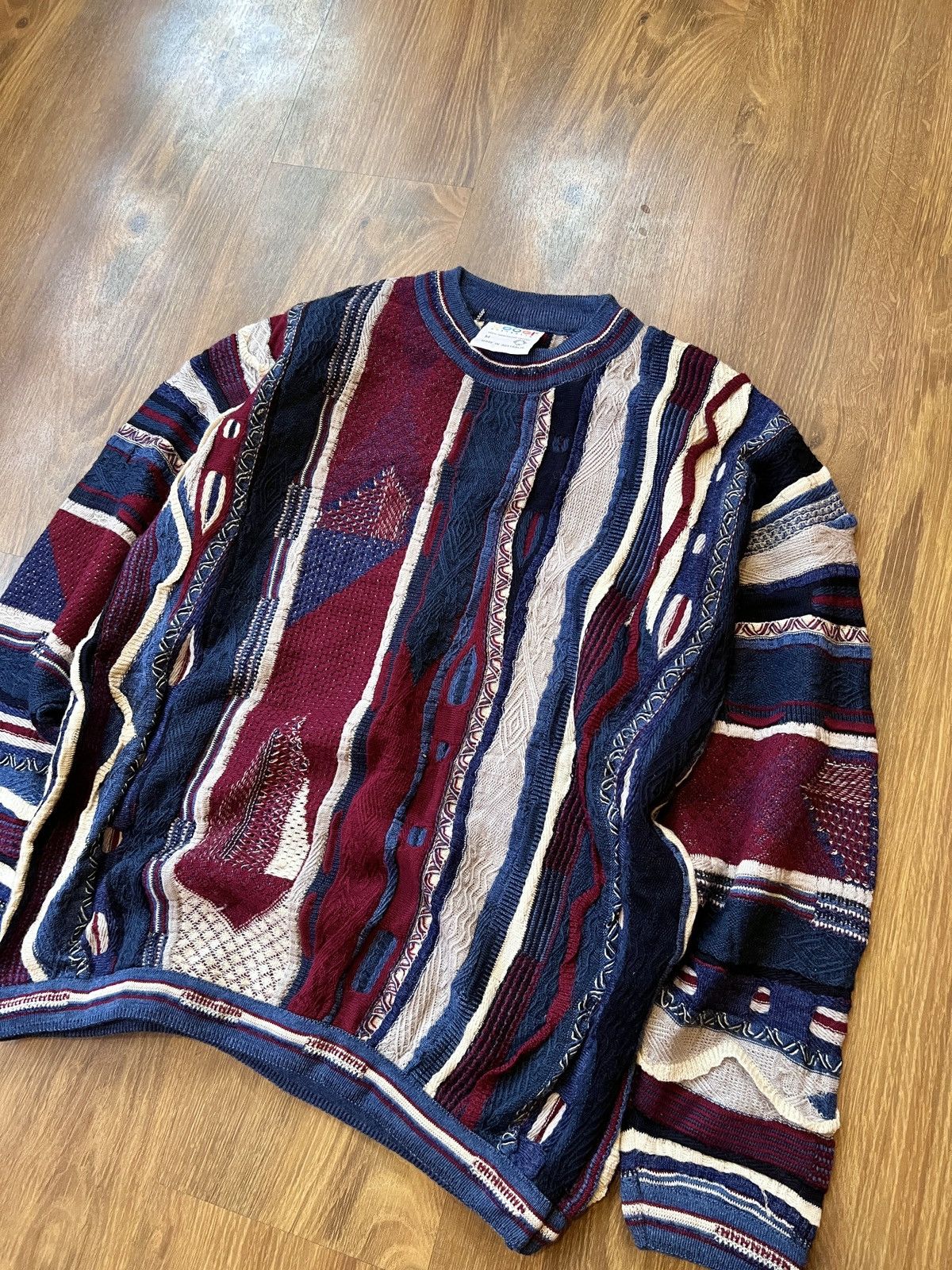 Rare Coogi 3D Knit / Sweater (Maroon/Blue/White)
