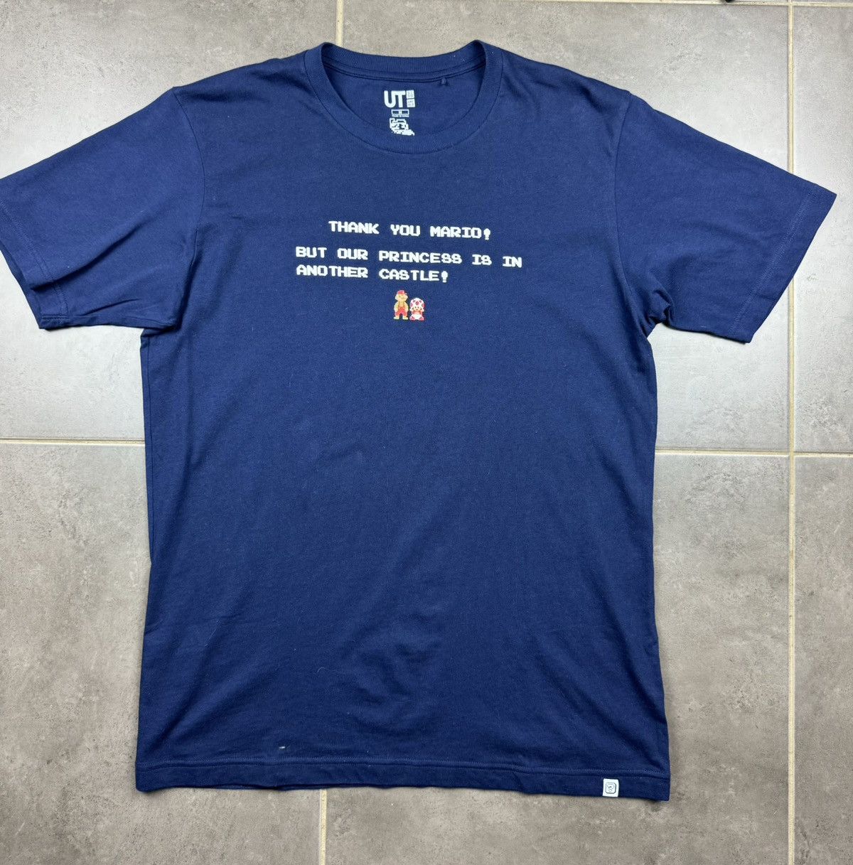 Uniqlo Short sleeve T shirts Mario Size US M / EU 48-50 / 2 - 1 Thumbnail