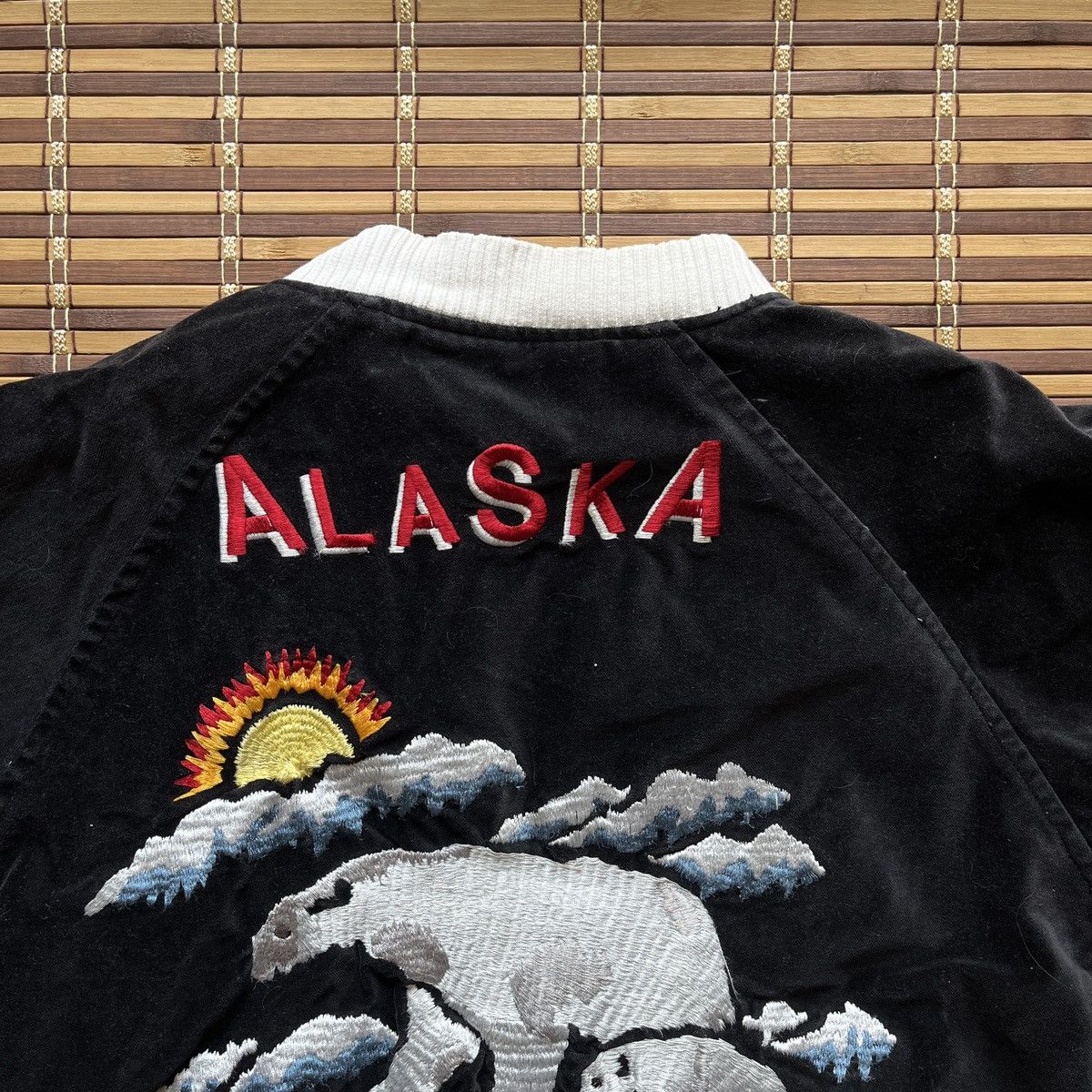 Toyo Enterprises × Vintage Vintage WW2 Velvet Sukajan Embroidery Japan Bomber Jacket Size US M / EU 48-50 / 2 - 21 Thumbnail