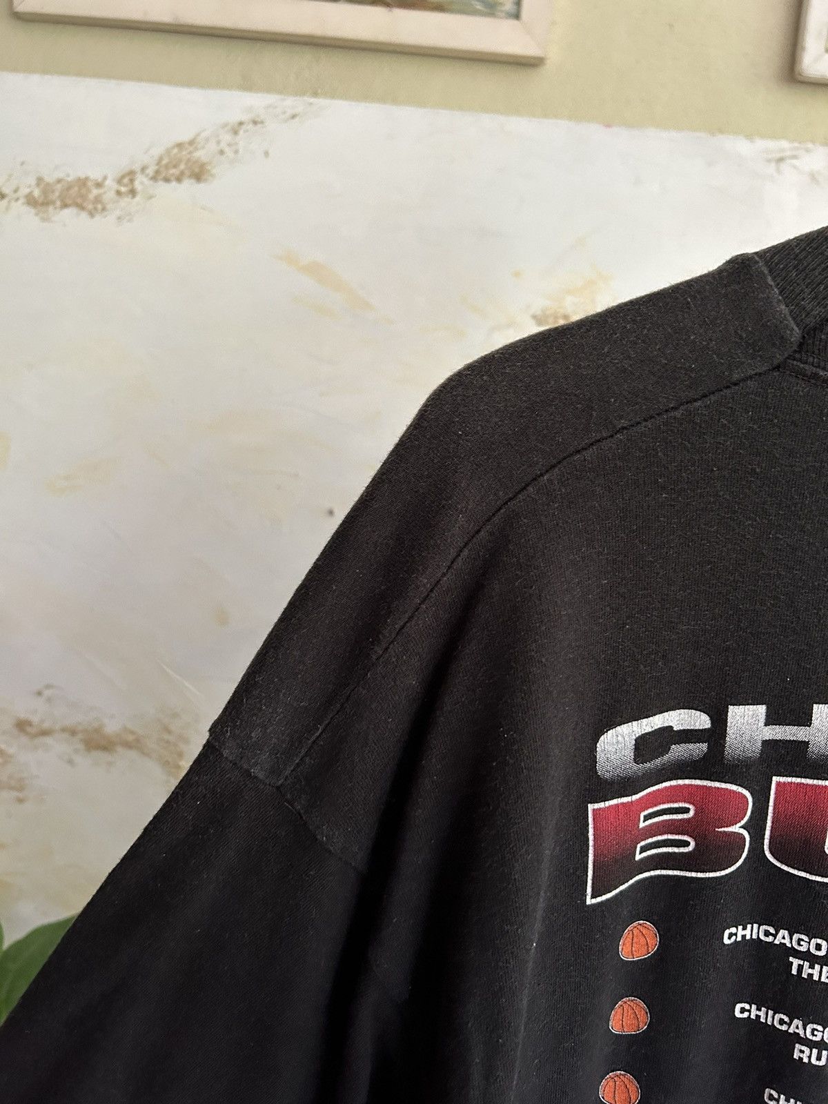 NBA Vintage Chicago Oversize Tshirt Size US XL / EU 56 / 4 - 11 Thumbnail