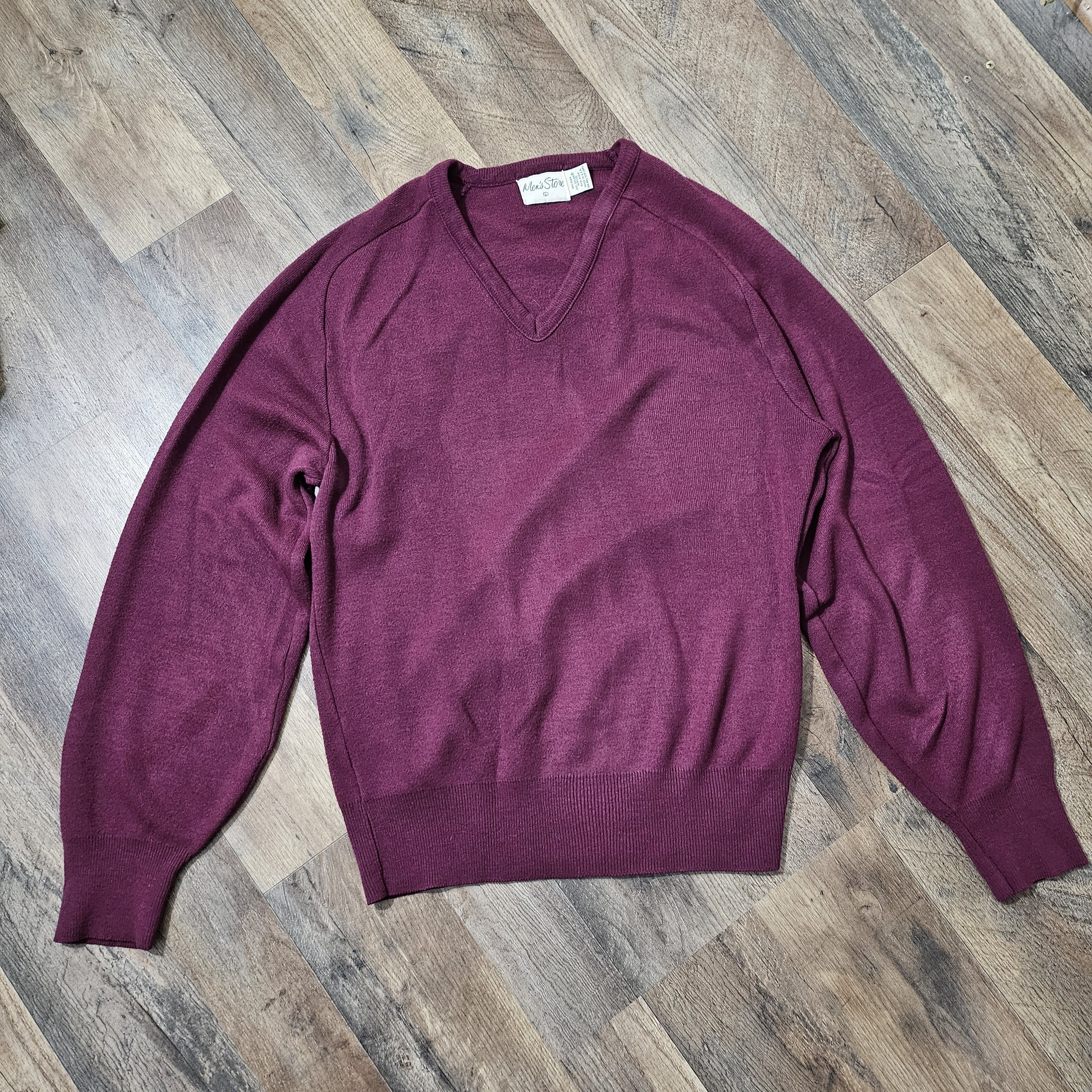 Vintage Vintage 80s men's size large, Orlon acrylic V-neck sweater Size US L / EU 52-54 / 3 - 1 Thumbnail