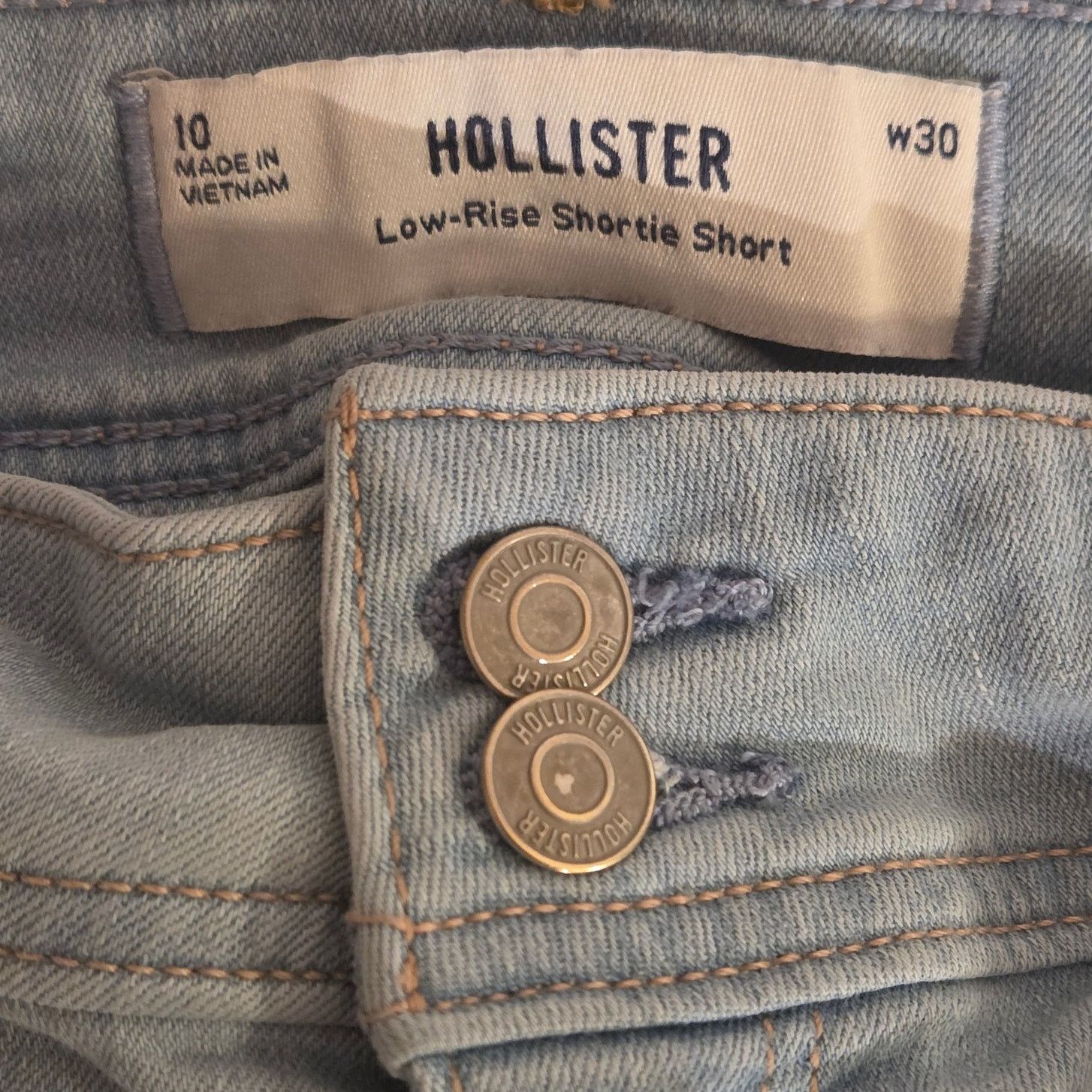 Hollister Hollister Low Rise Light Wash Denim Jean Shorts - Size 10 Size 32" / US 10 / IT 46 - 3 Thumbnail