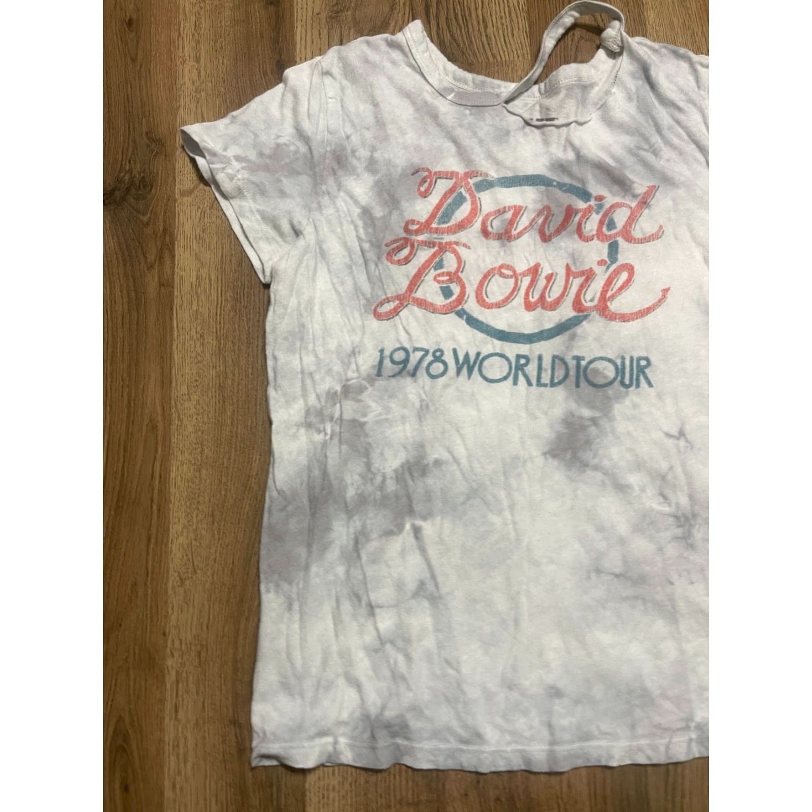 Vintage Bowie Shirt Womens Medium Gray David Bowie 1978 World Tour T-Shirt Short Sleeve Pullover Casual Regular Size M Pattern Solid Vintage No Size M / US 6-8 / IT 42-44 - 3 Thumbnail