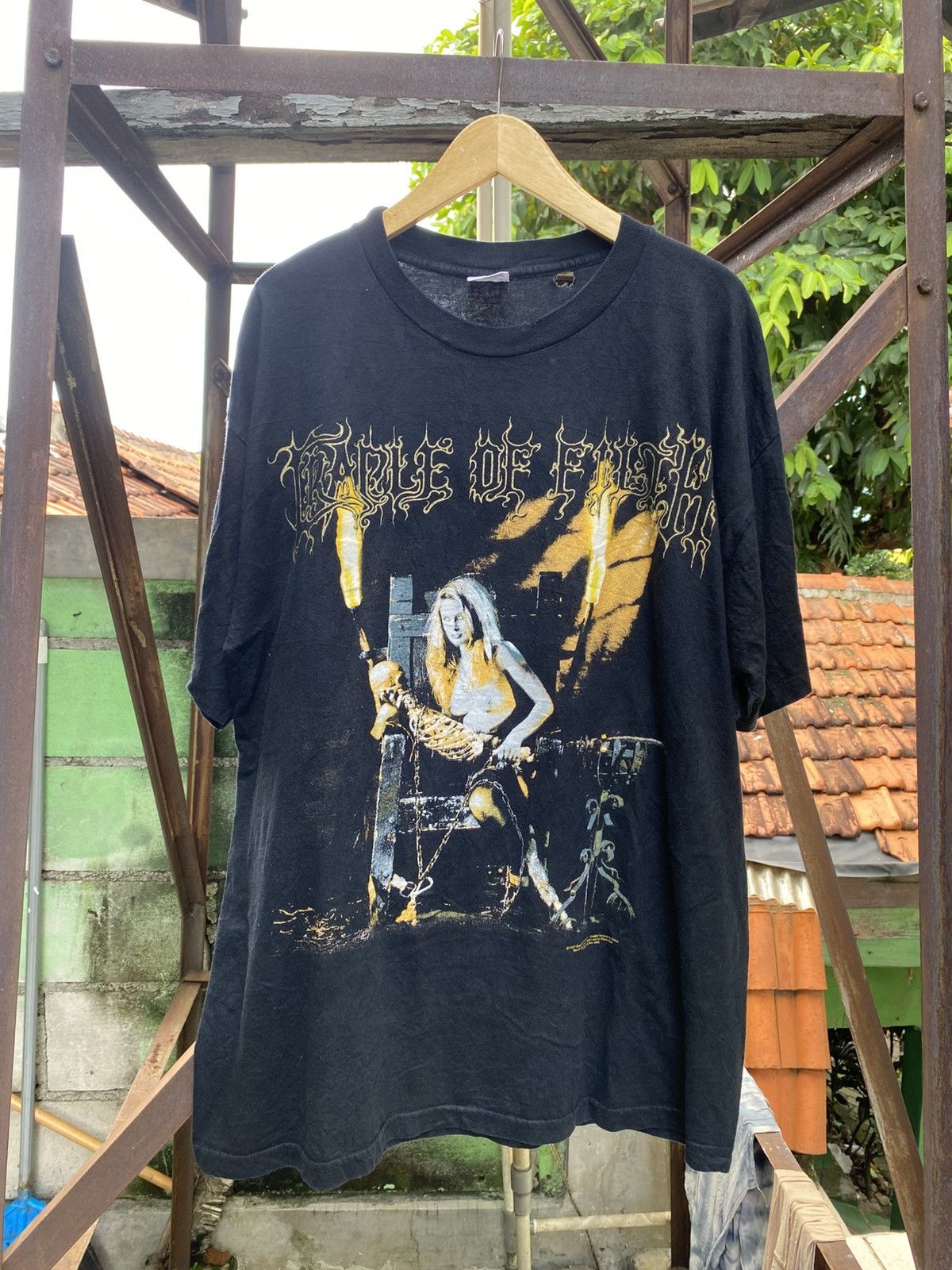 Band Tees 1997 Cradle Of Filth Dead girls don't say no Size US XL / EU 56 / 4 - 1 Thumbnail