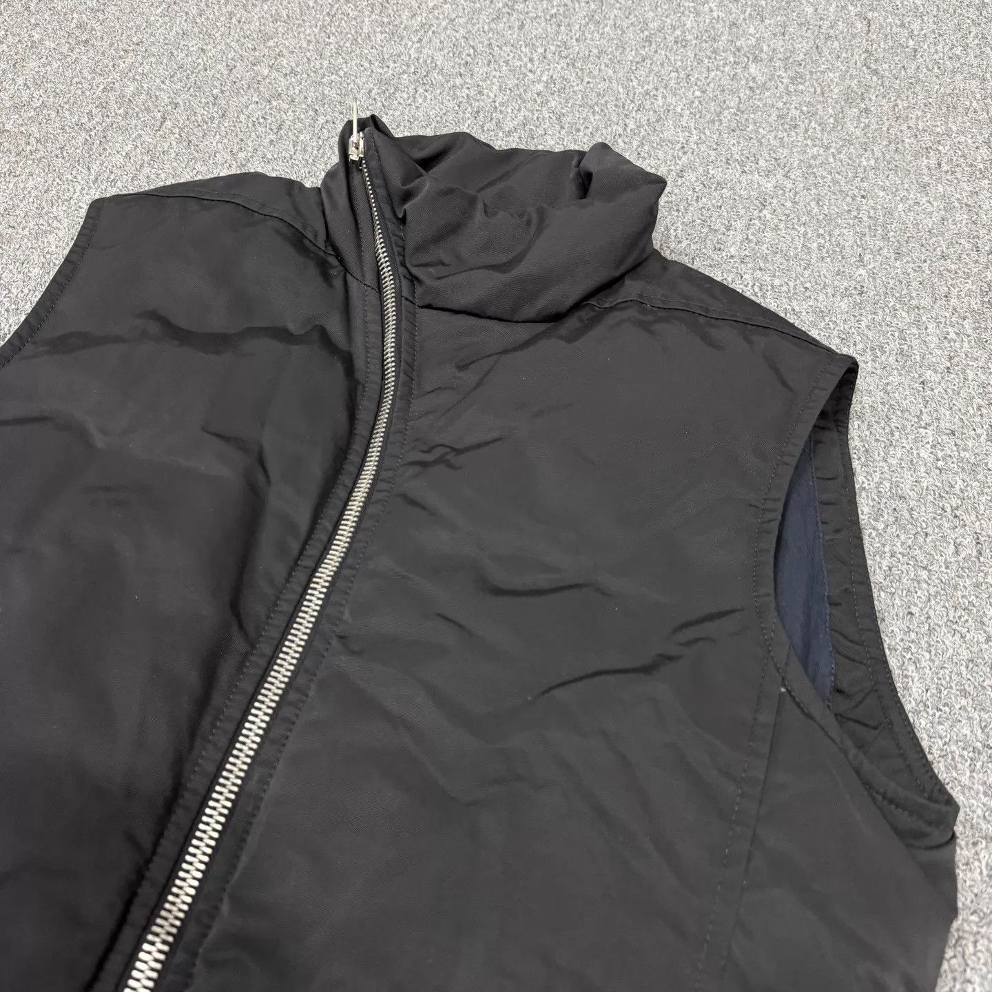 Rick Owens Rick Owens Black Stand Collar Down Vest 48 Like New Size US M / EU 48-50 / 2 - 3 Thumbnail