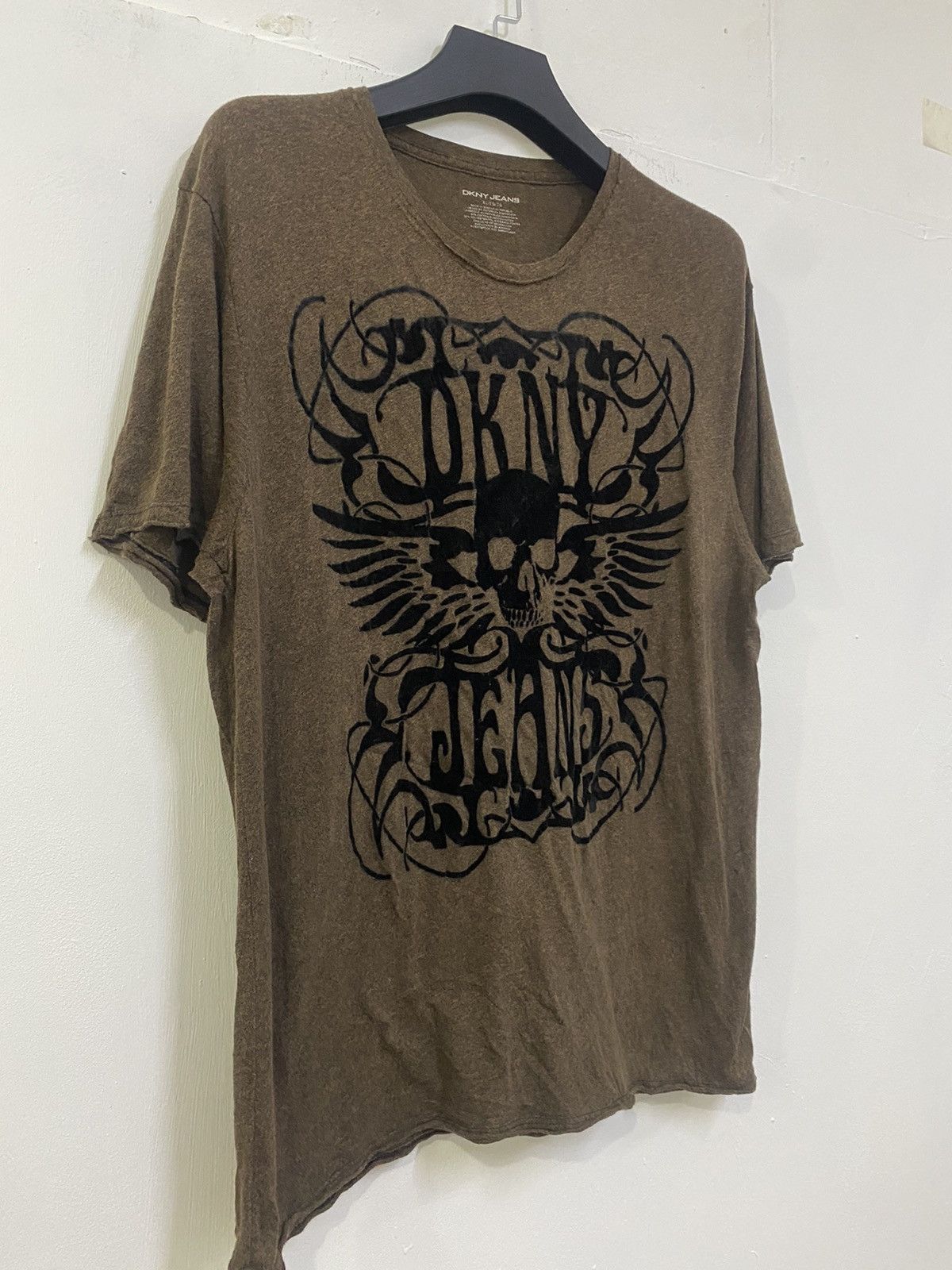 DKNY 💥 DKNY JEANS SKULL WINGS EMBROIDED AFFLICTION DESIGN Size US XL / EU 56 / 4 - 2 Thumbnail