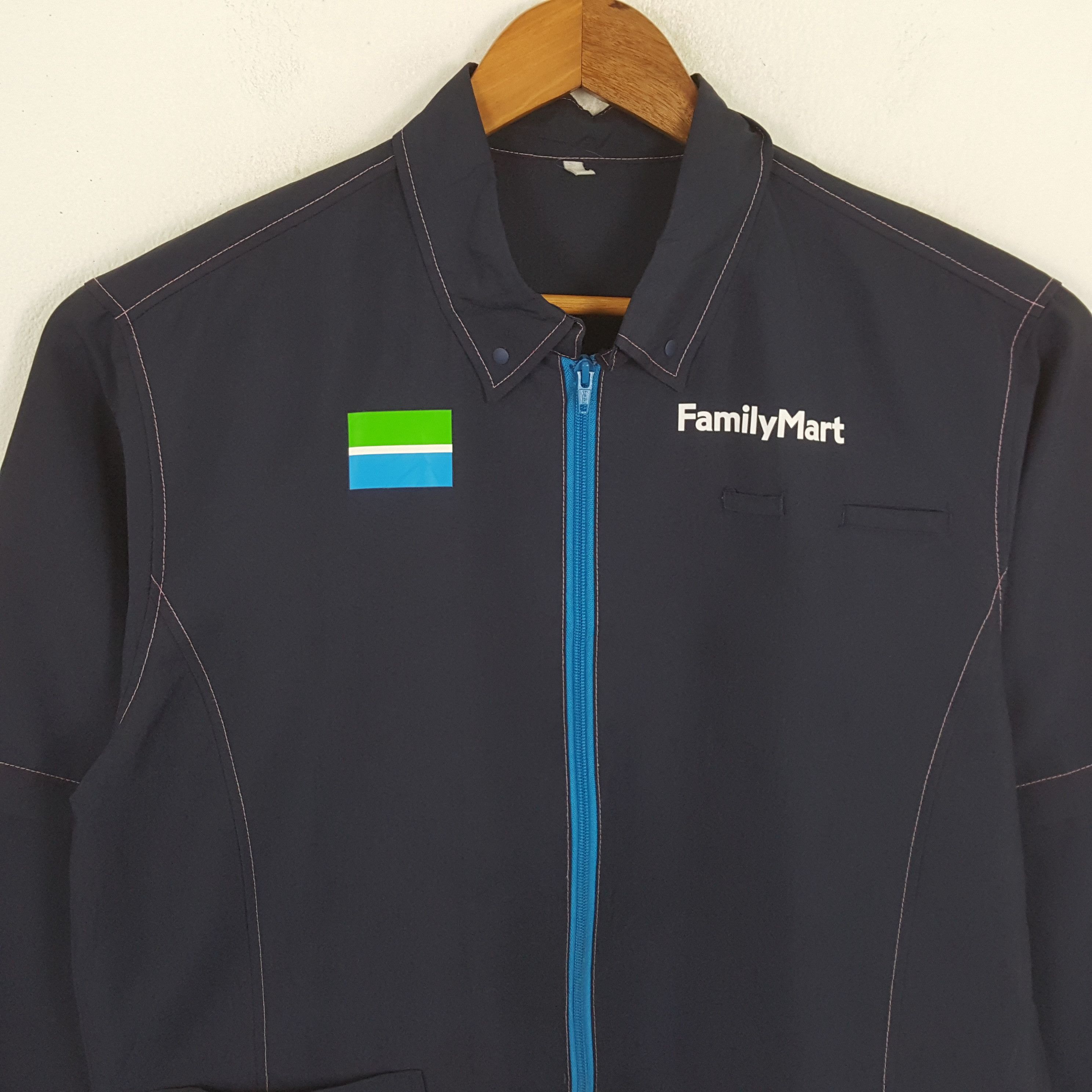 Japanese Brand × Vintage Vintage FAMILY MART Japanese Uniform Shirt Jacket Size US M / EU 48-50 / 2 - 2 Thumbnail