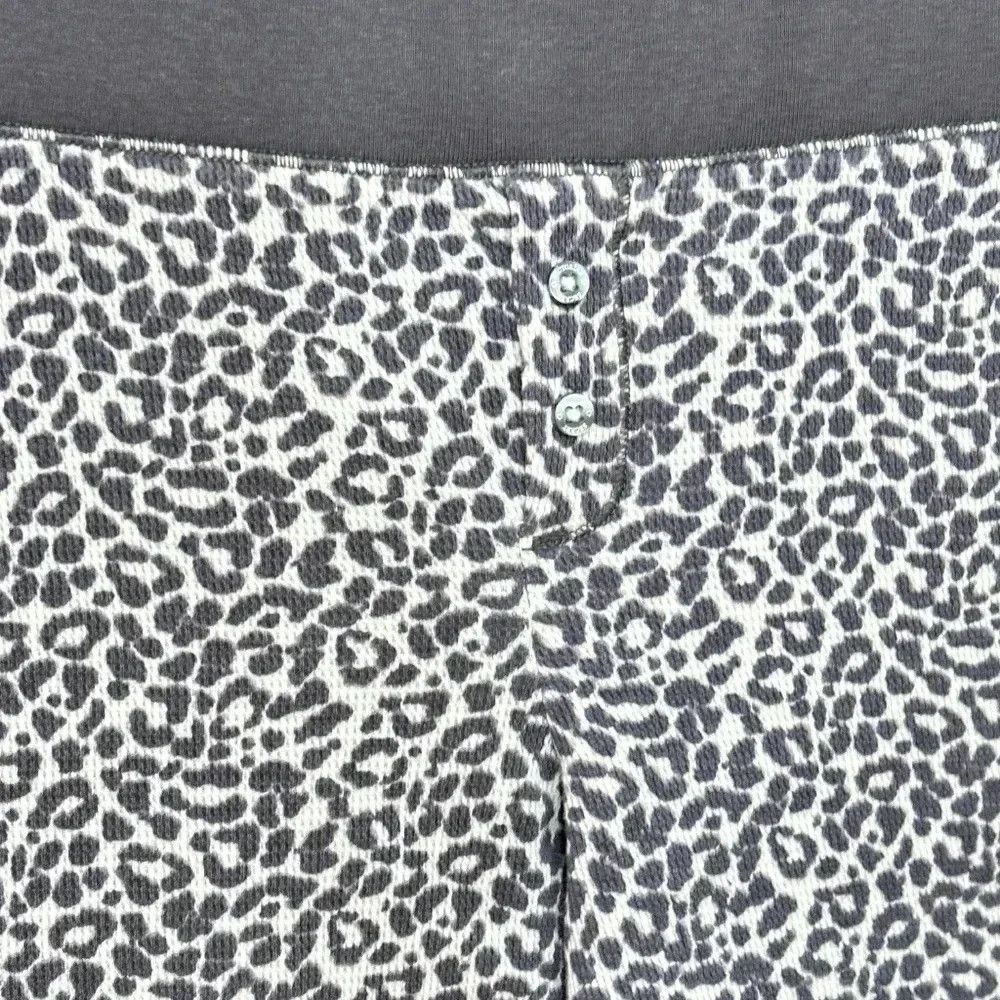 Victoria's Secret Victoria’s Secret Animal Print Pants Size 31" - 5 Thumbnail