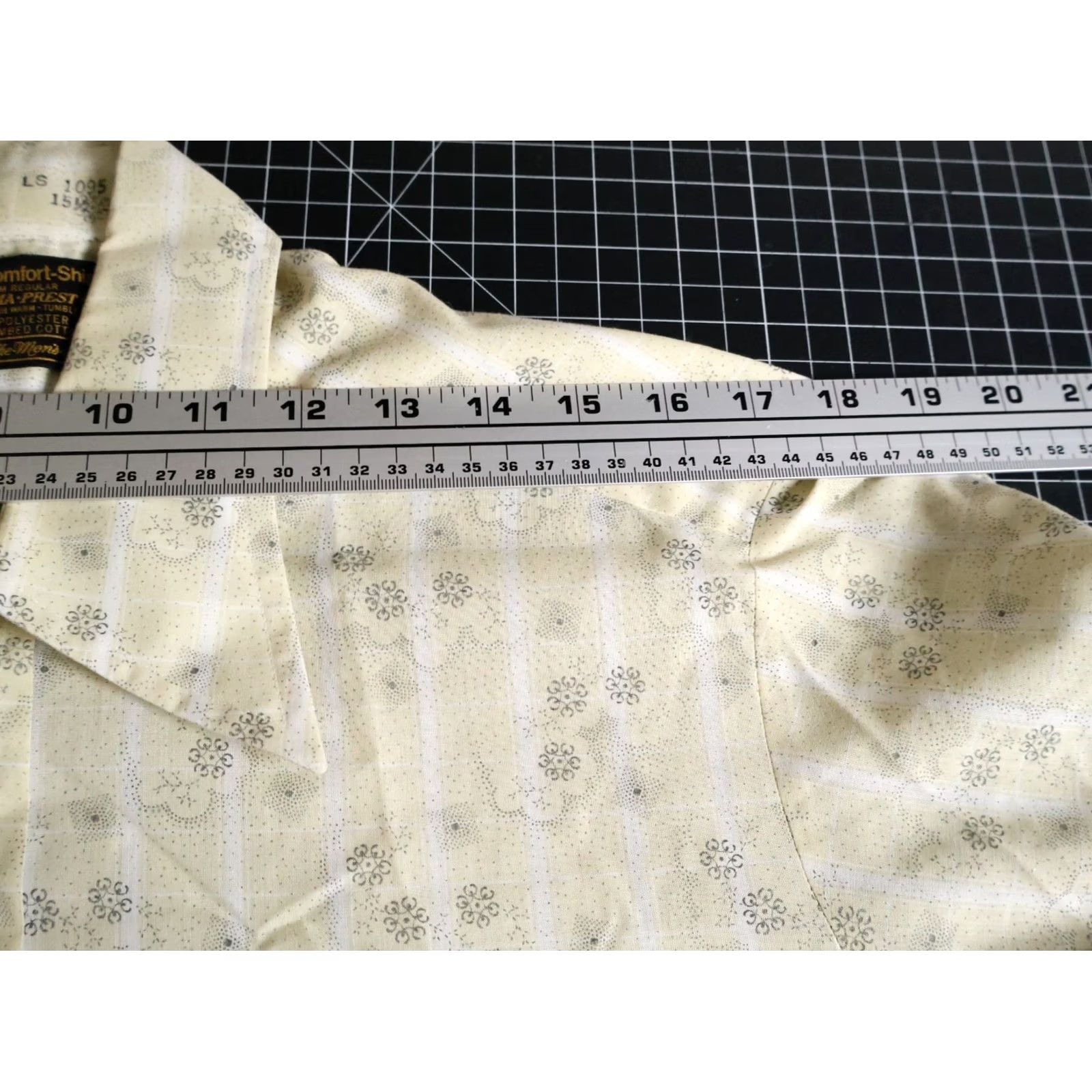Sears Vintage Sears shirt Geometric Pattern Button-Up Collared Long Sleeve Medium Mens Pale Yellow Black 70s Style Shirt Size US M / EU 48-50 / 2 - 7 Thumbnail