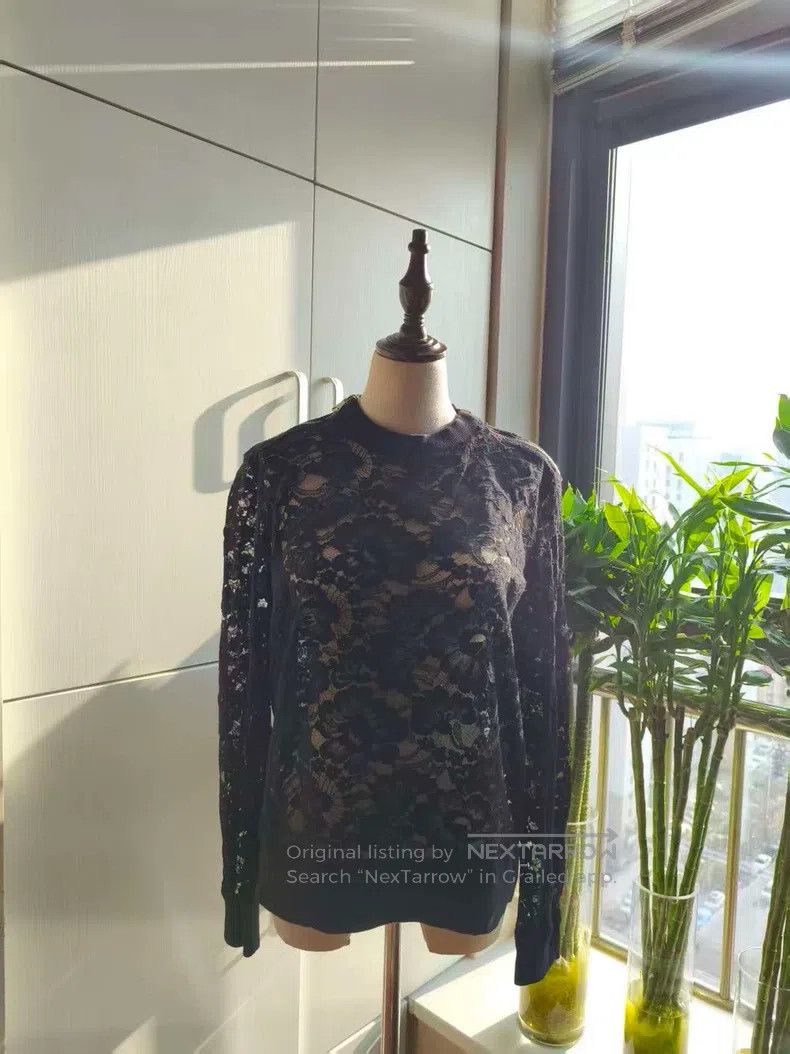 Givenchy Givenchy Lace Cutout Knit Top Size S / US 4 / IT 40 - 1 Thumbnail