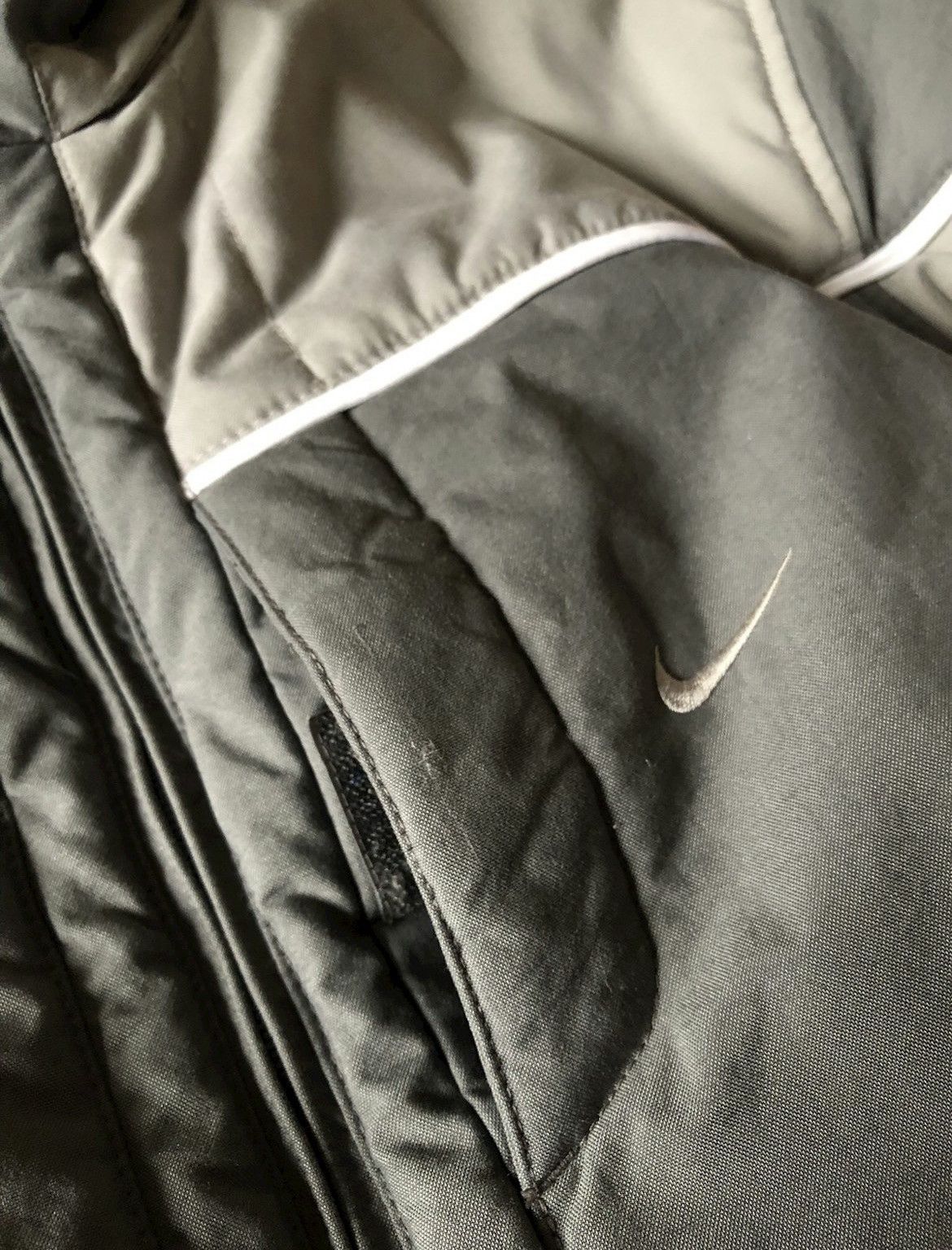Nike Nike swoosh y2k puffer zip up jacket vintage Size US M / EU 48-50 / 2 - 3 Thumbnail