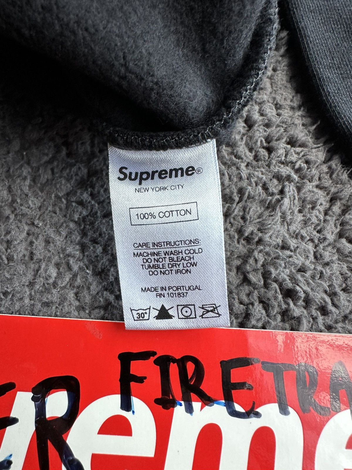 Comme des Garcons SHIRT × Supreme Supreme x CDG Split Box Logo Hoodie Size L NEW Size US L / EU 52-54 / 3 - 8 Thumbnail