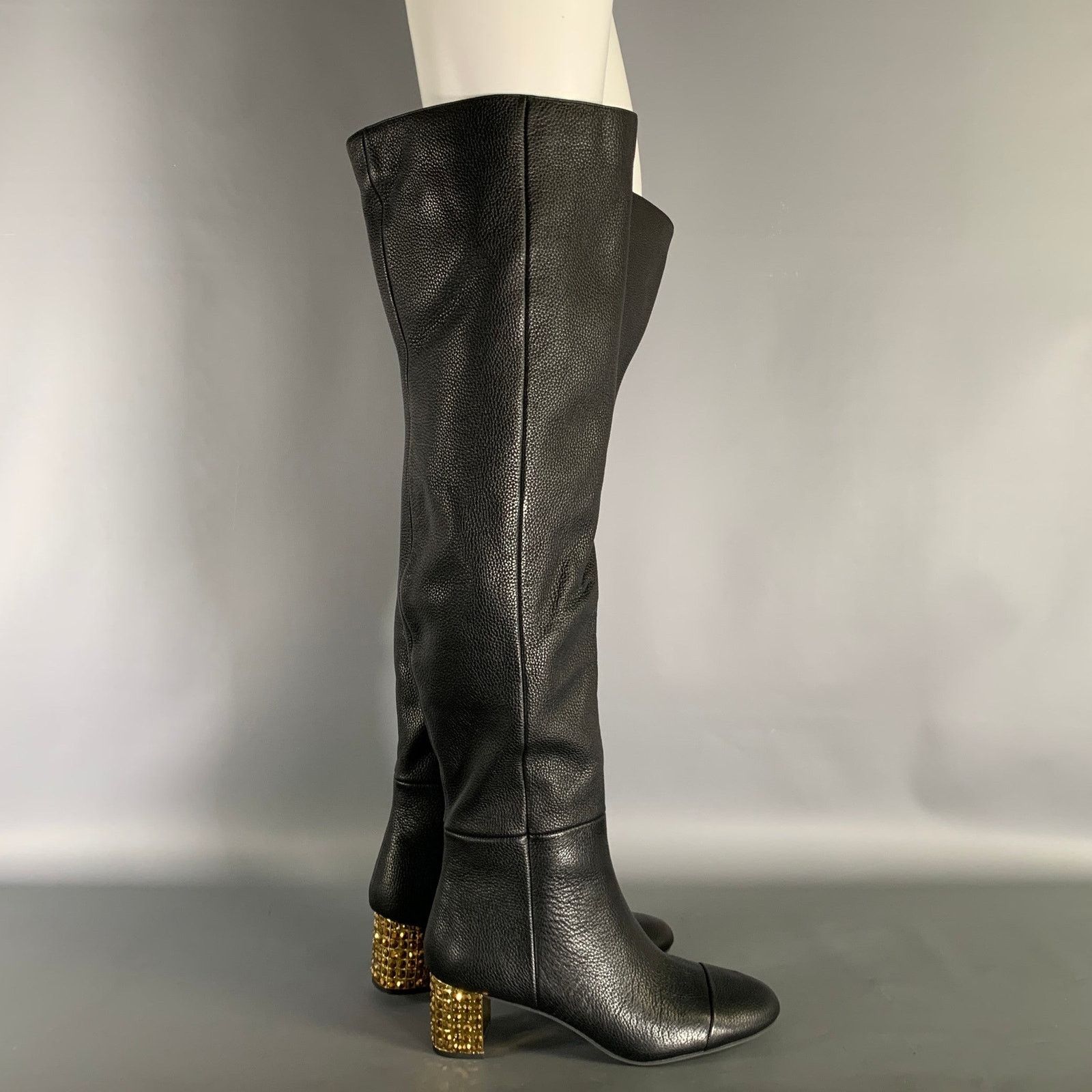 Kurt Geiger KURT GEIGER Size 8 Black Gold Leather Pebble Grain Boots Size US 8 / IT 38 - 2 Thumbnail
