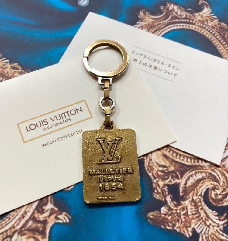 Louis Vuitton Louis Vuitton keychain