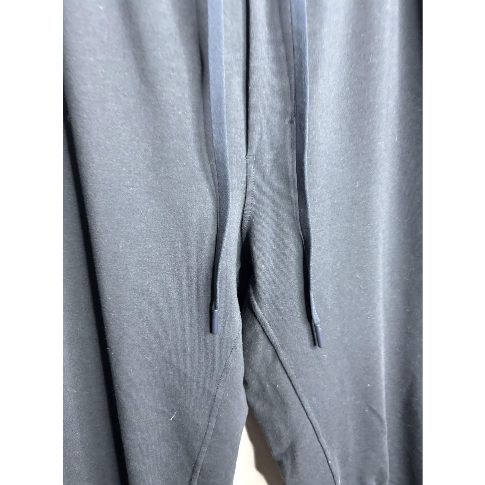 Lululemon Lululemon Pants Mens 2XL Black Jogger Sweatpants Drawstring Cuffed Pockets Size US 39 - 3 Thumbnail