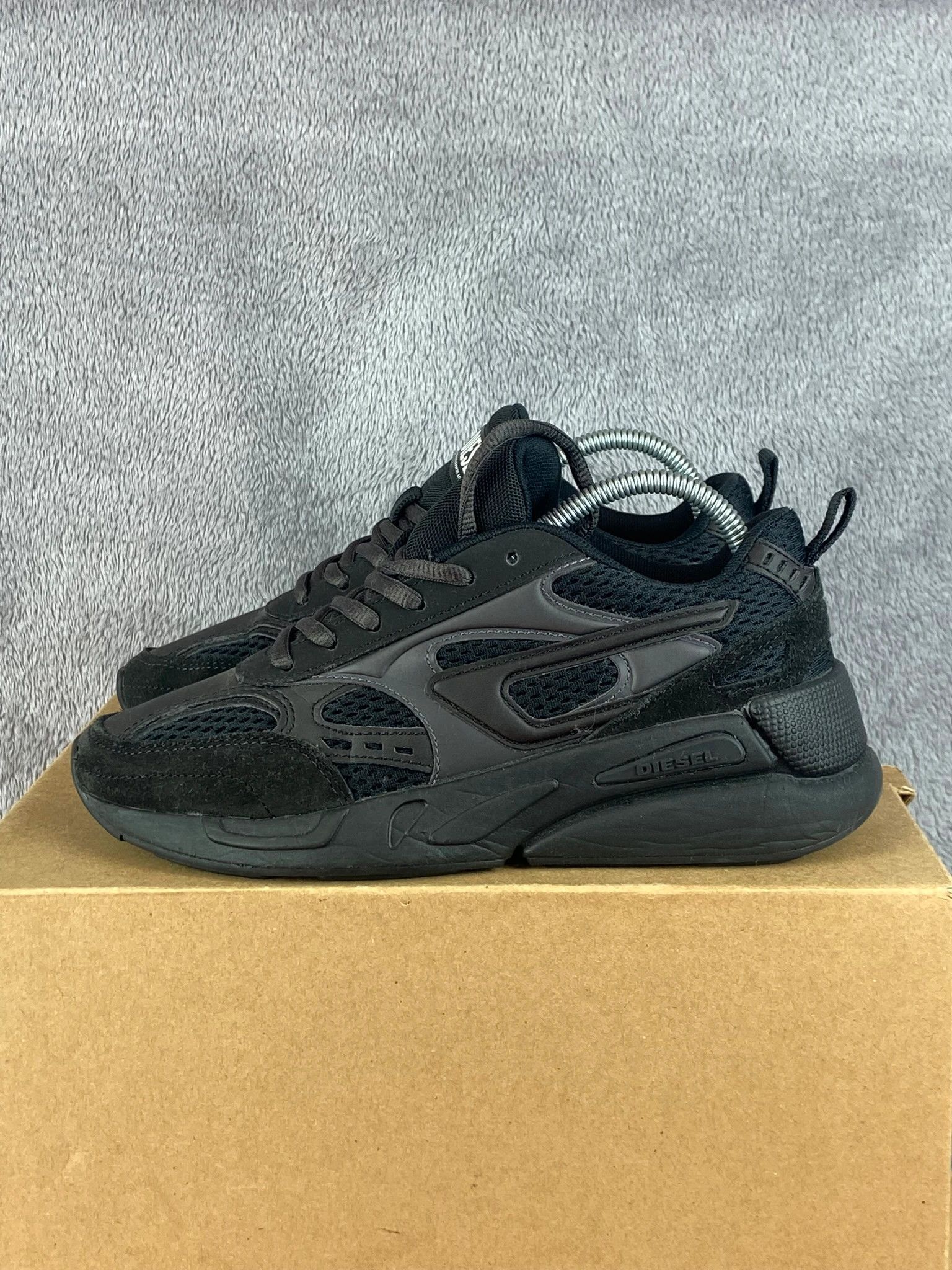 Diesel Diesel sneakers black retro y2k vintage Size US 5 / EU 37 - 2 Thumbnail