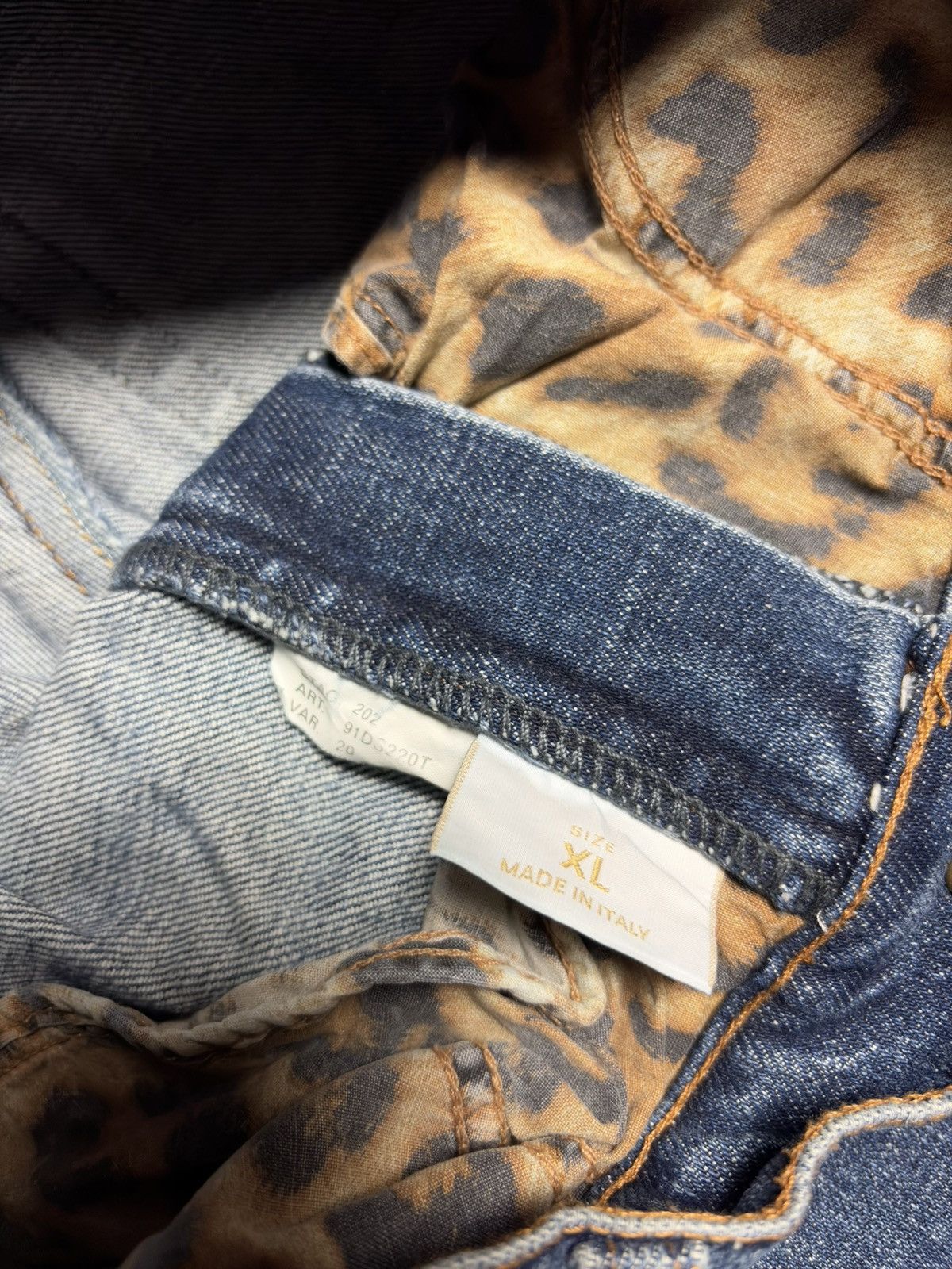 Roberto Cavalli SS03 Roberto Cavalli Tattoo Denim Jeans 30 32 Rare 00s Size US 30 / EU 46 - 10 Thumbnail