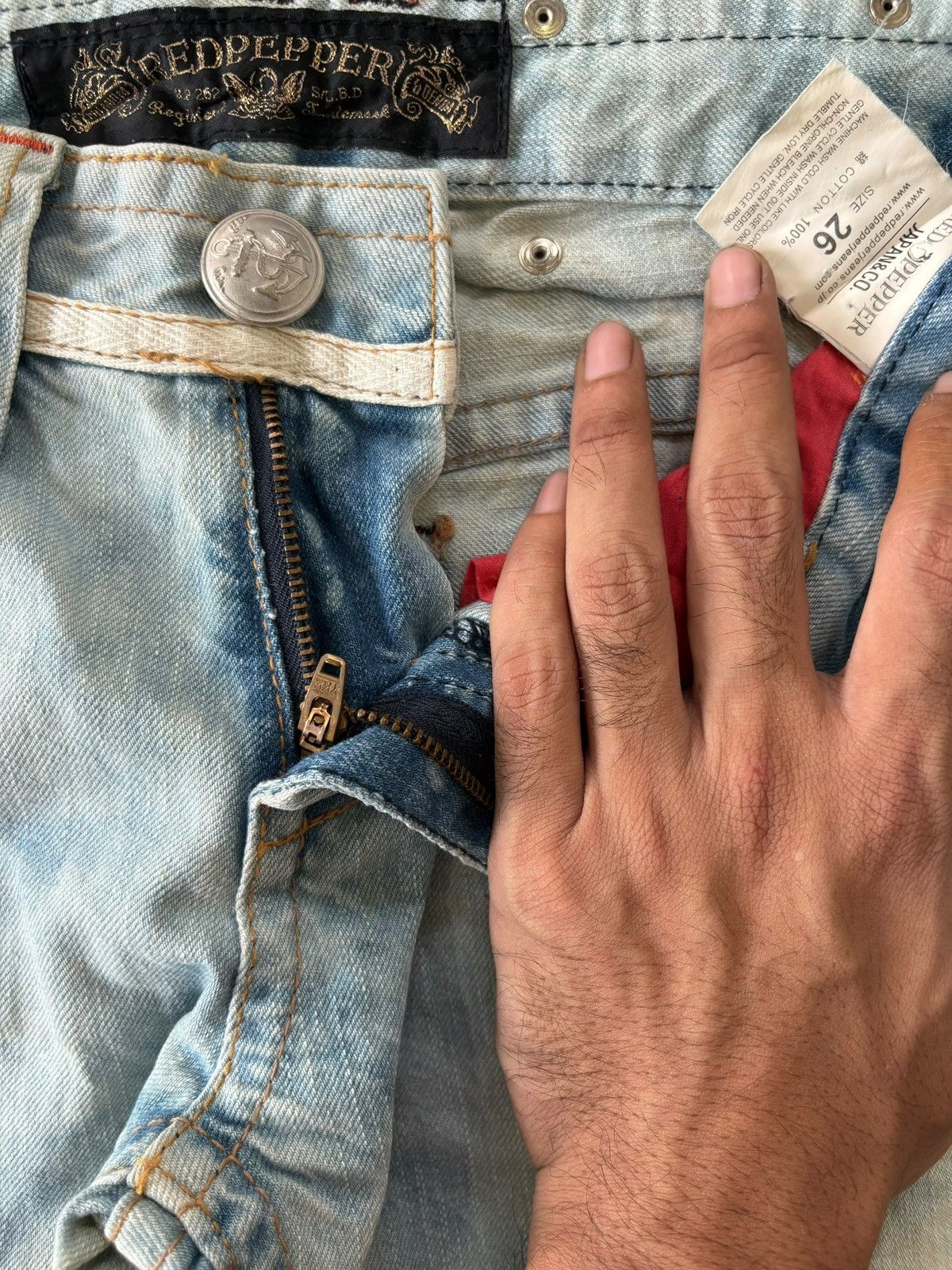 Hysteric Glamour Vintage Red Pepper Bleached Distressed Loose Jeans Size 30" / US 8 / IT 44 - 9 Thumbnail