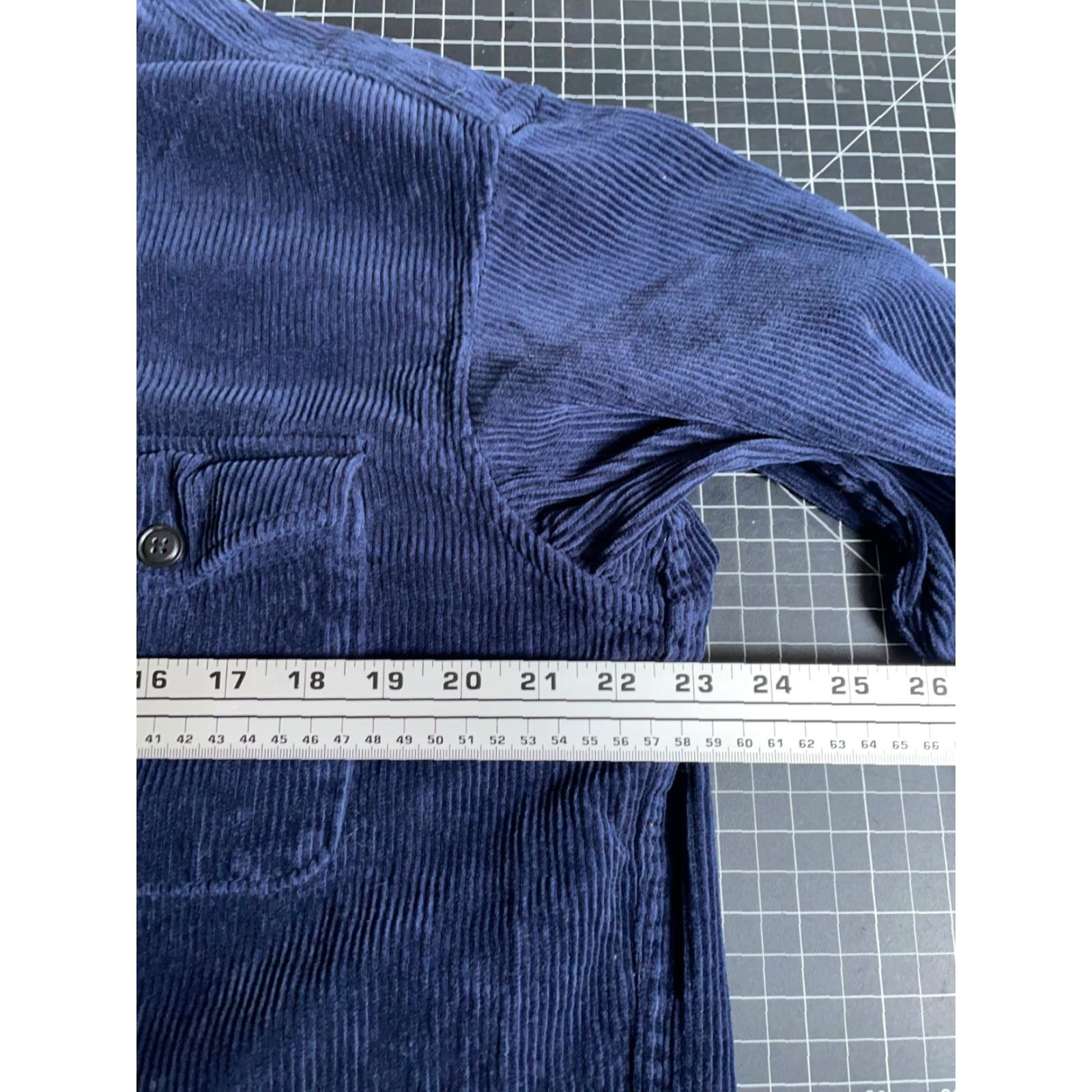 Uniqlo Uniqlo Corduroy Shirt Men's Medium Dark Blue Heavyweight Fabric Relaxed Fit Size US M / EU 48-50 / 2 - 5 Thumbnail