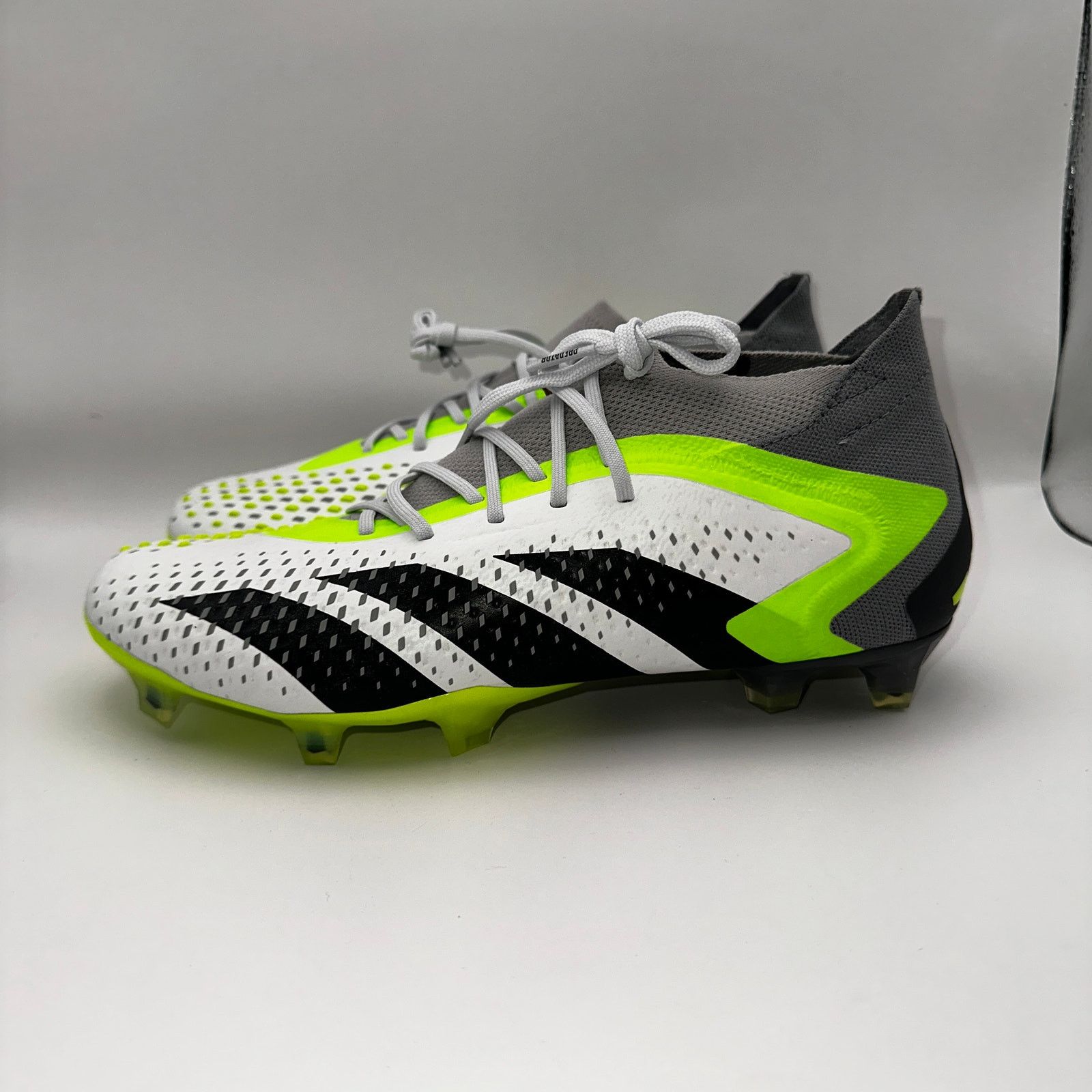 Adidas Adidas Predator Accuracy .1 Men sz 7 Soccer Cleats White Grn Size US 7 / EU 40 - 2 Thumbnail