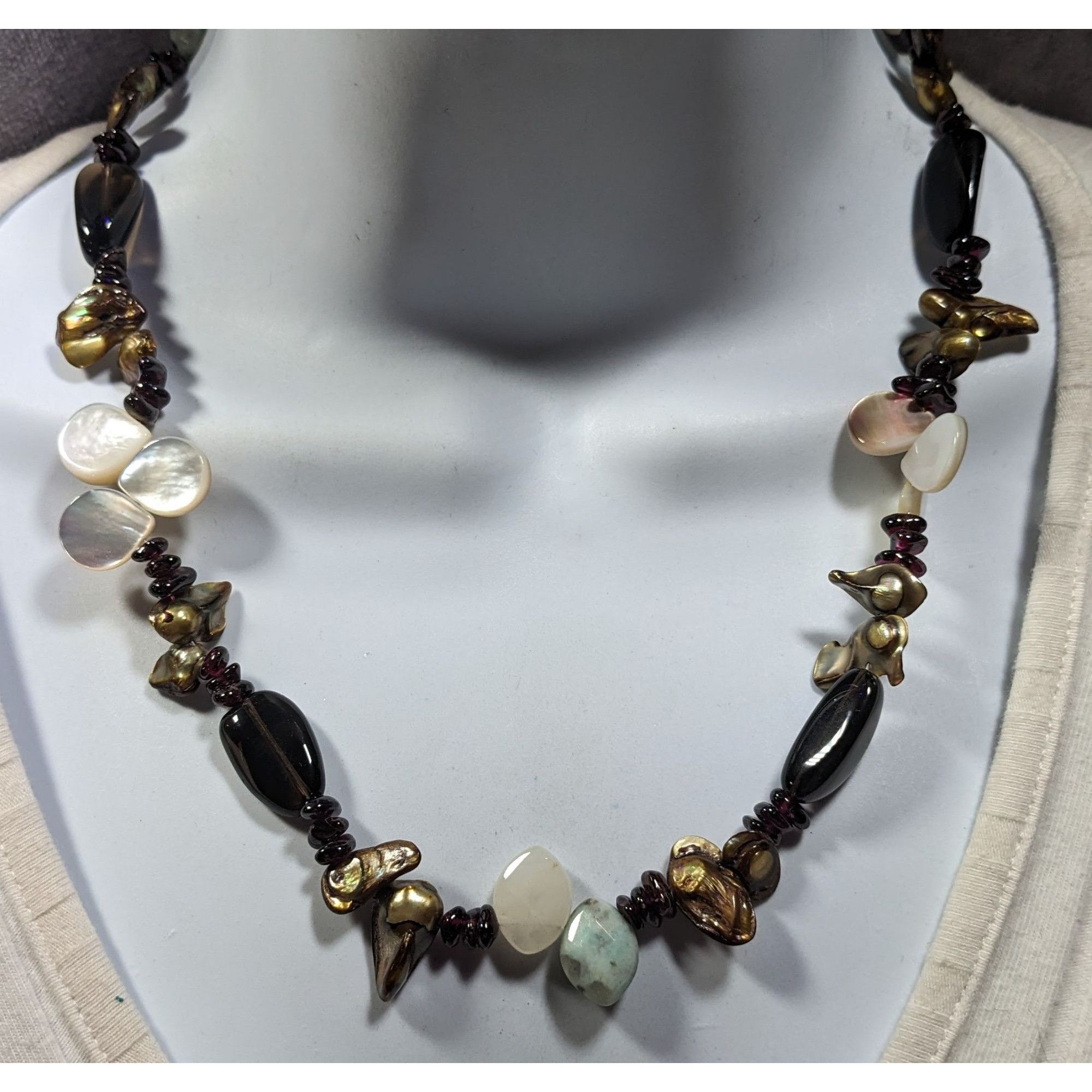 Handmade Mermaidcore Nature Inspired Shell Blister Pearl And Gemstone Size ONE SIZE - 4 Thumbnail