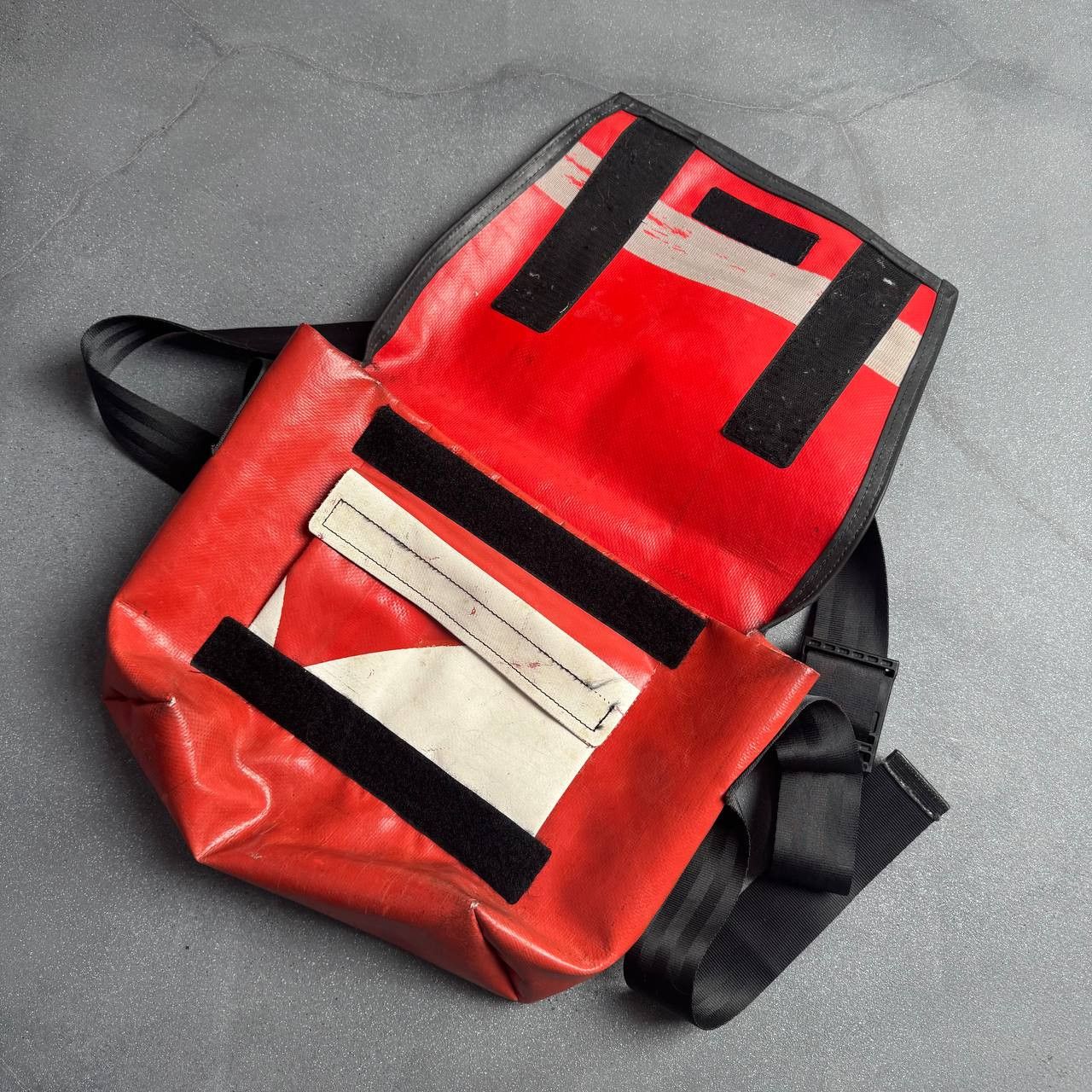 Freitag × Japanese Brand Freitag Vintage Crossbody Bag Size ONE SIZE - 5 Thumbnail