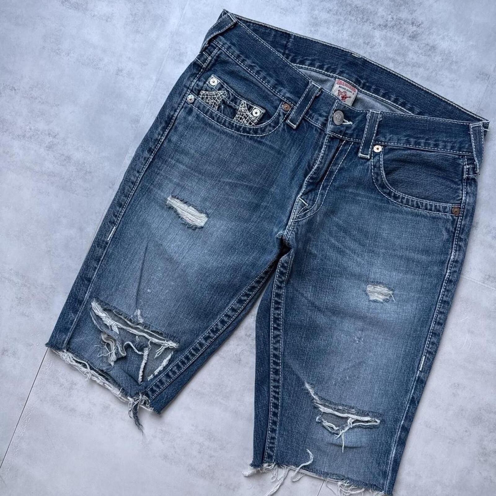 True Religion Y2K True Religion blue denim distressed shorts Size US 32 / EU 48 - 4 Thumbnail