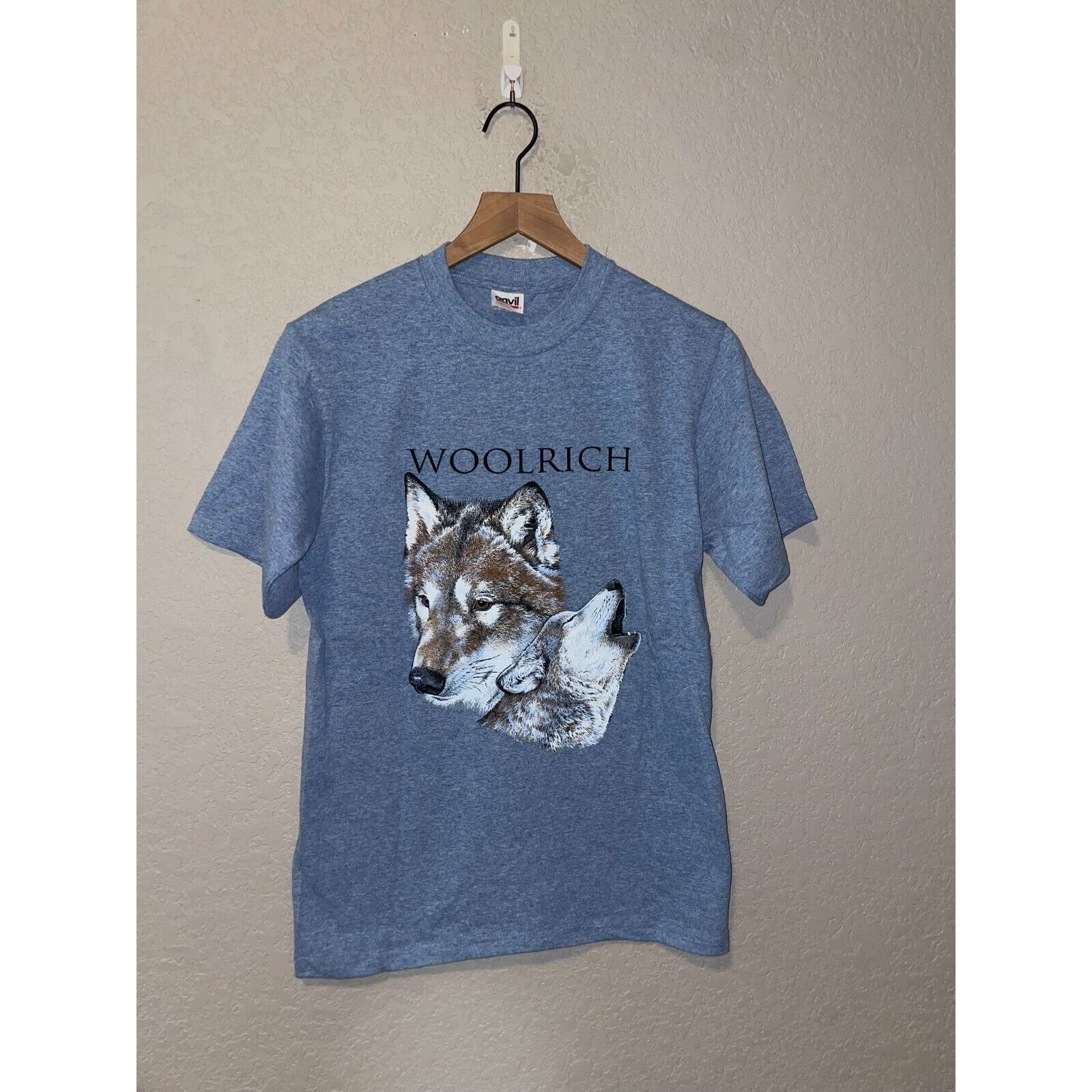 Anvil Vintage Wolf Shirt Graphic Woolrich Animal Blue Tee Small Size US S / EU 44-46 / 1 - 1 Thumbnail