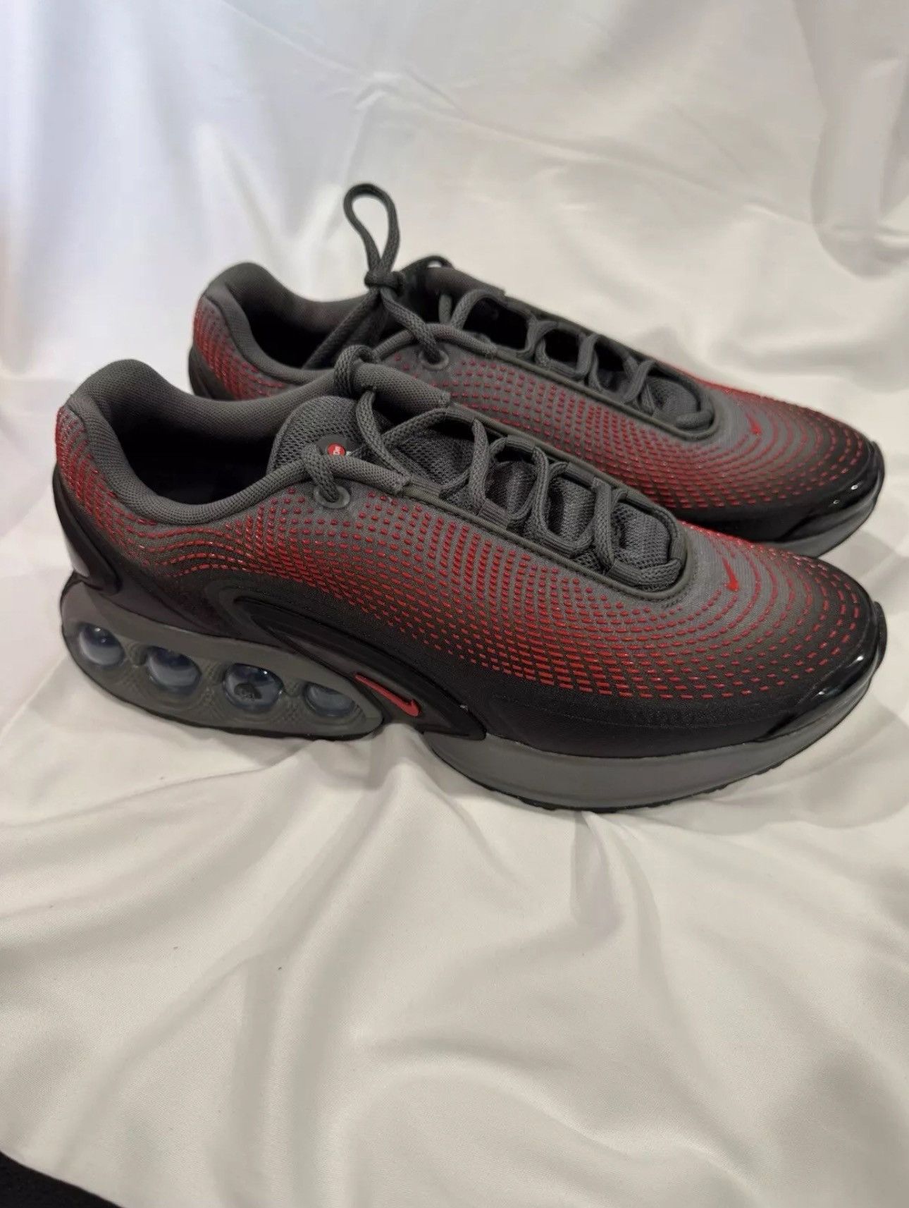 Nike Nike Air Max DN Size US 10.5 / EU 43-44 - 2 Thumbnail
