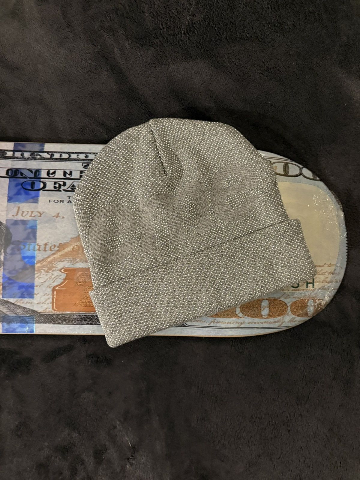 Supreme Supreme Studded Knockout Logo Beanie FW25 Size ONE SIZE - 9 Thumbnail