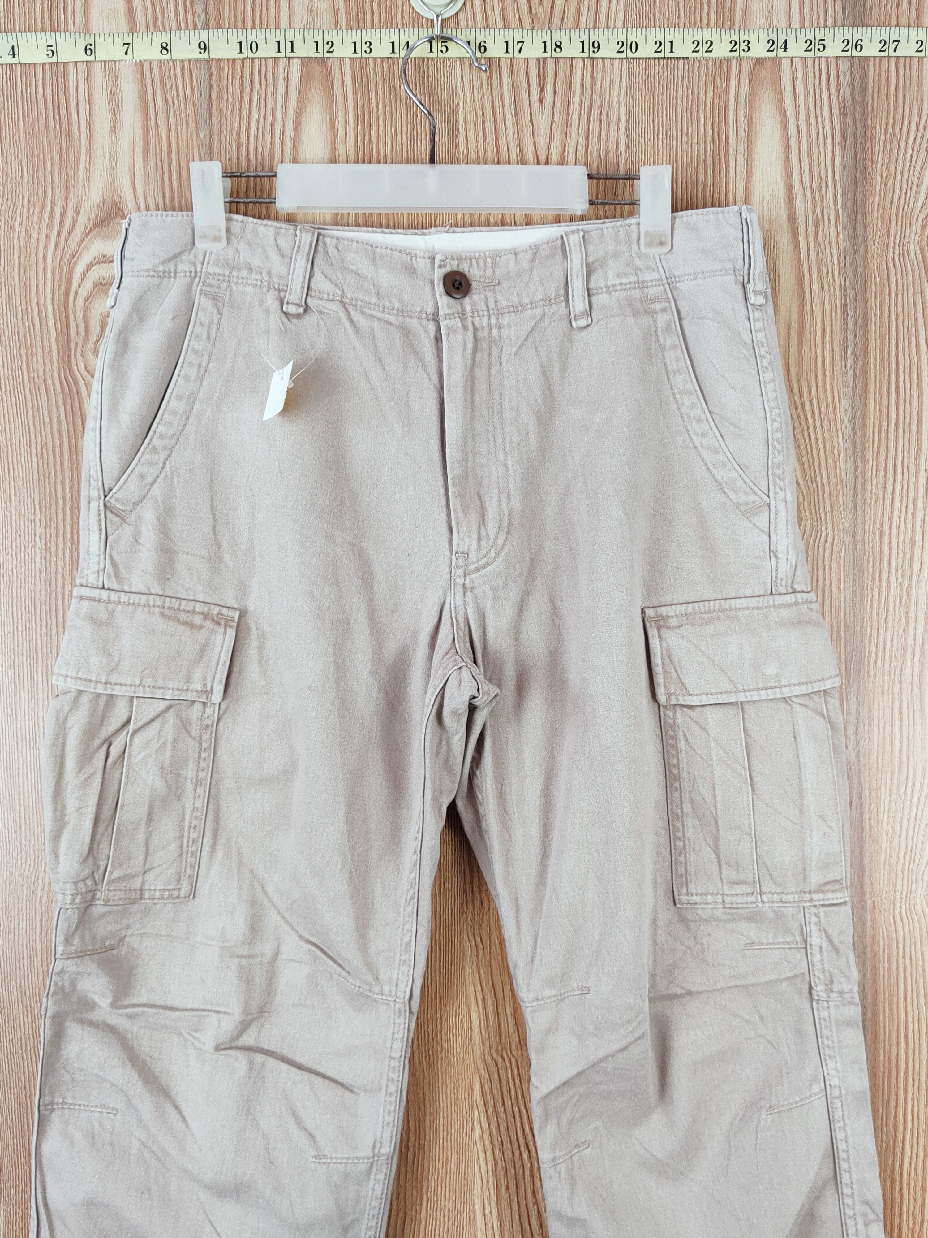 Japanese Brand Uniqlo Cream Multipocket Tactical Cargo Pants #W897 Size US 31 - 2 Thumbnail