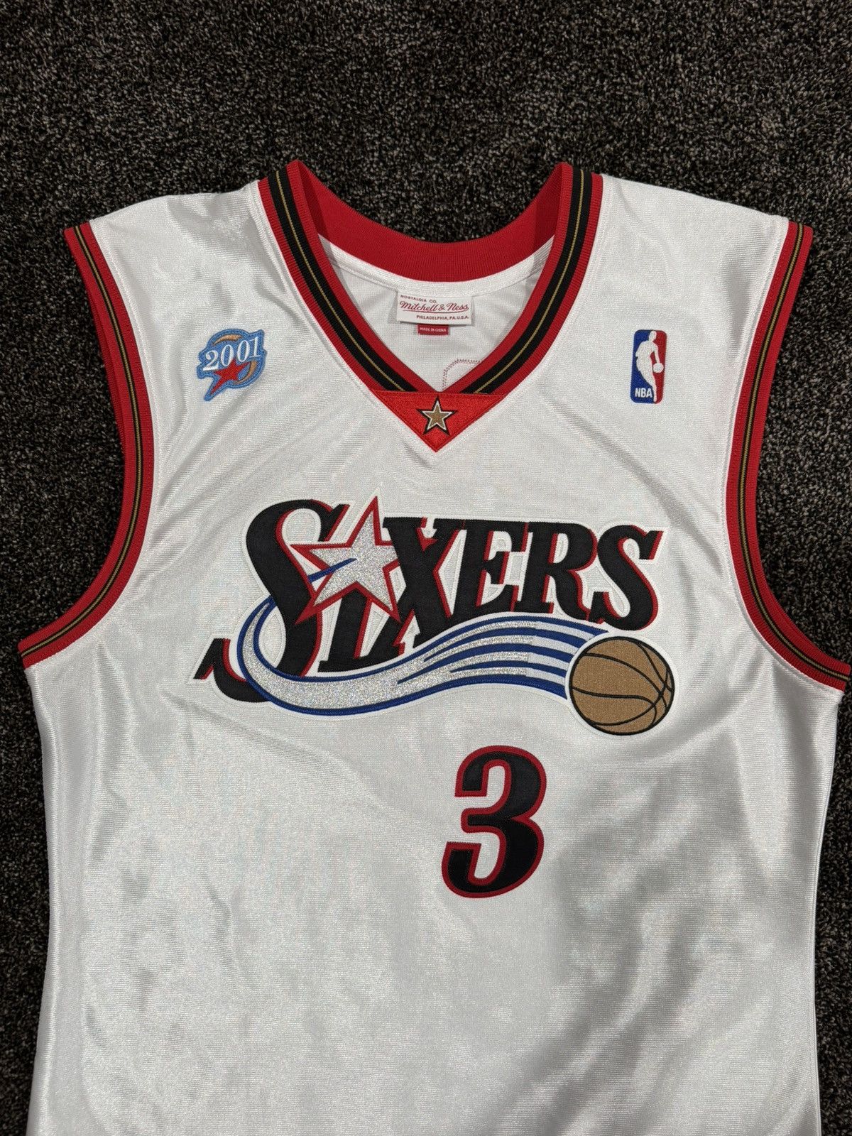 Mitchell & Ness Mitchell & Ness x NBA White Allen Iverson 2001 Sixers Jersey Size US M / EU 48-50 / 2 - 6 Thumbnail
