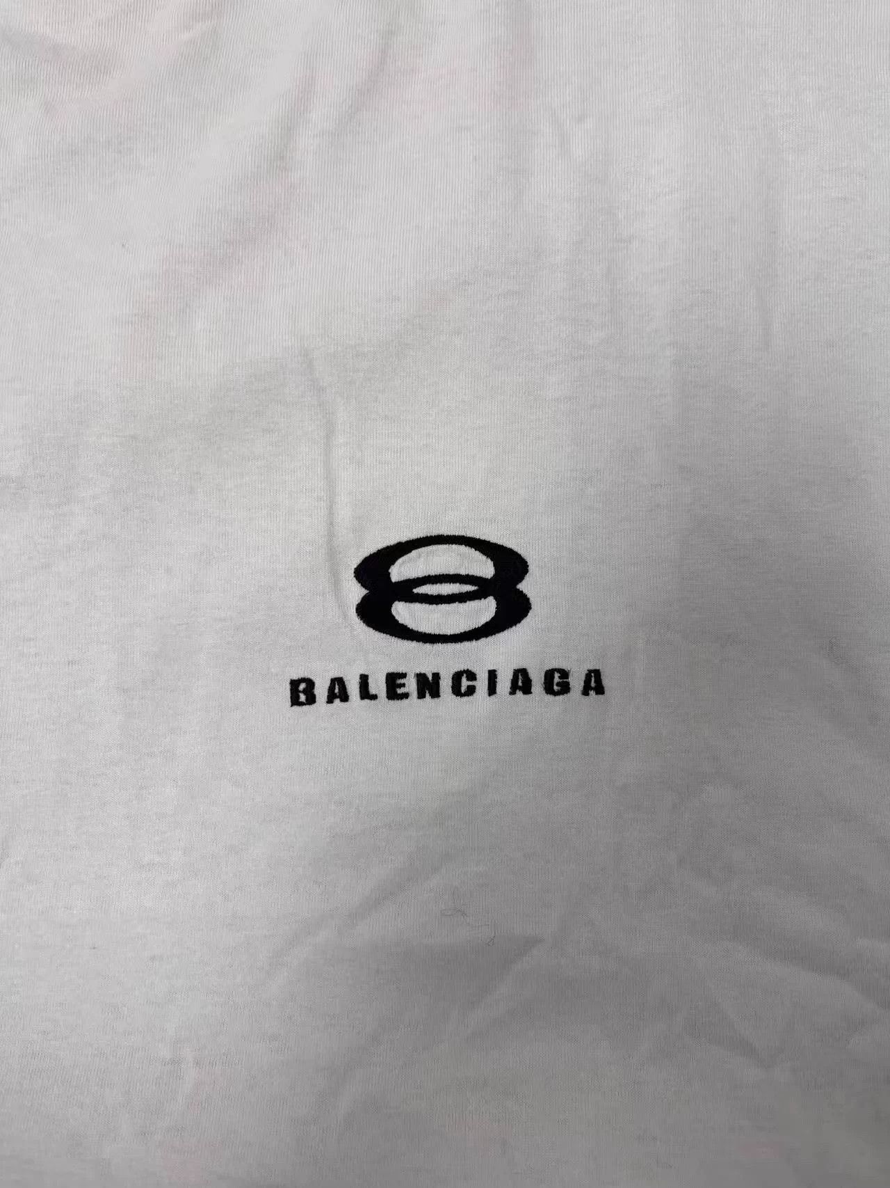 Balenciaga Balenciaga Men's Oversized Stripe Crew White T-shirt 4 Size US XL / EU 56 / 4 - 3 Thumbnail