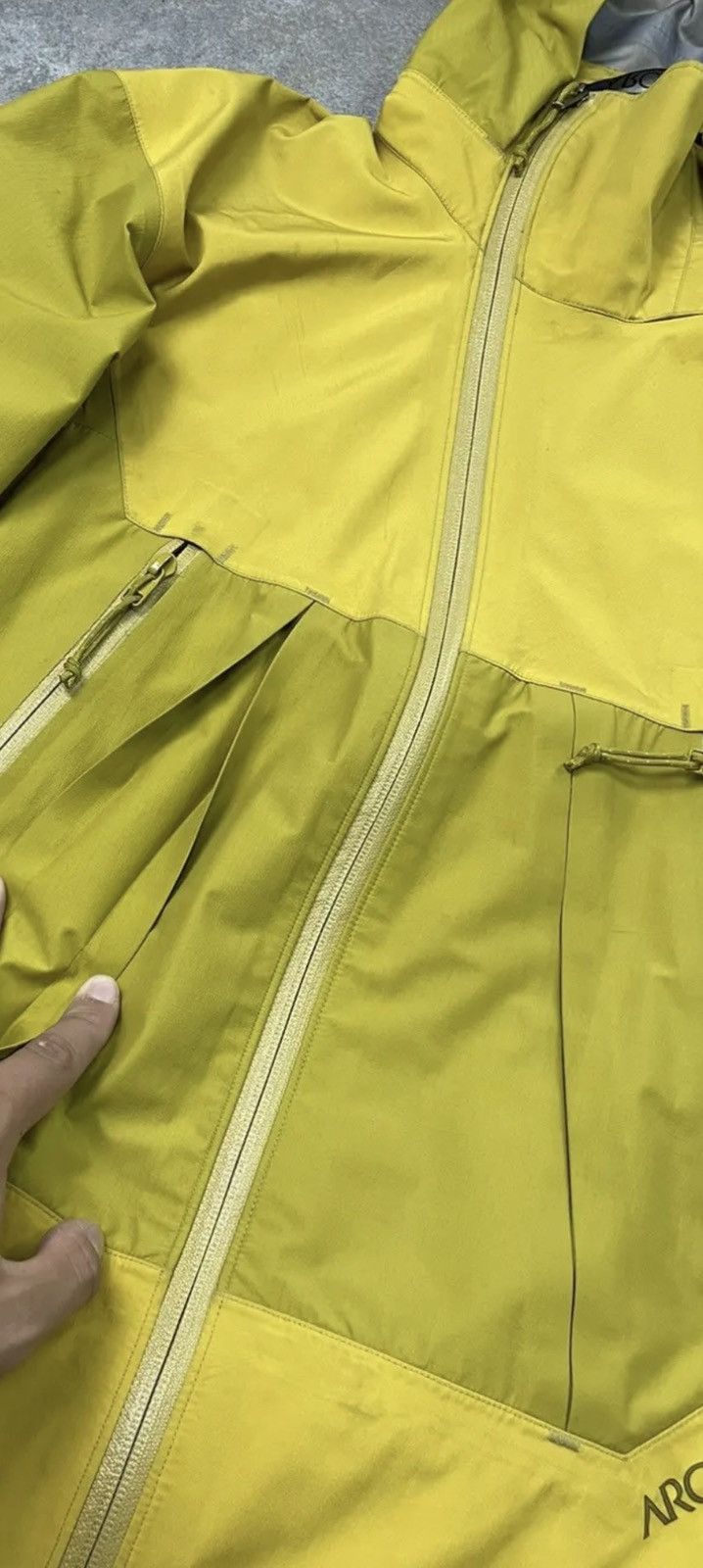 Arc'teryx Arc’teryx Gore-Tex Jacket yellow Size US M / EU 48-50 / 2 - 5 Thumbnail