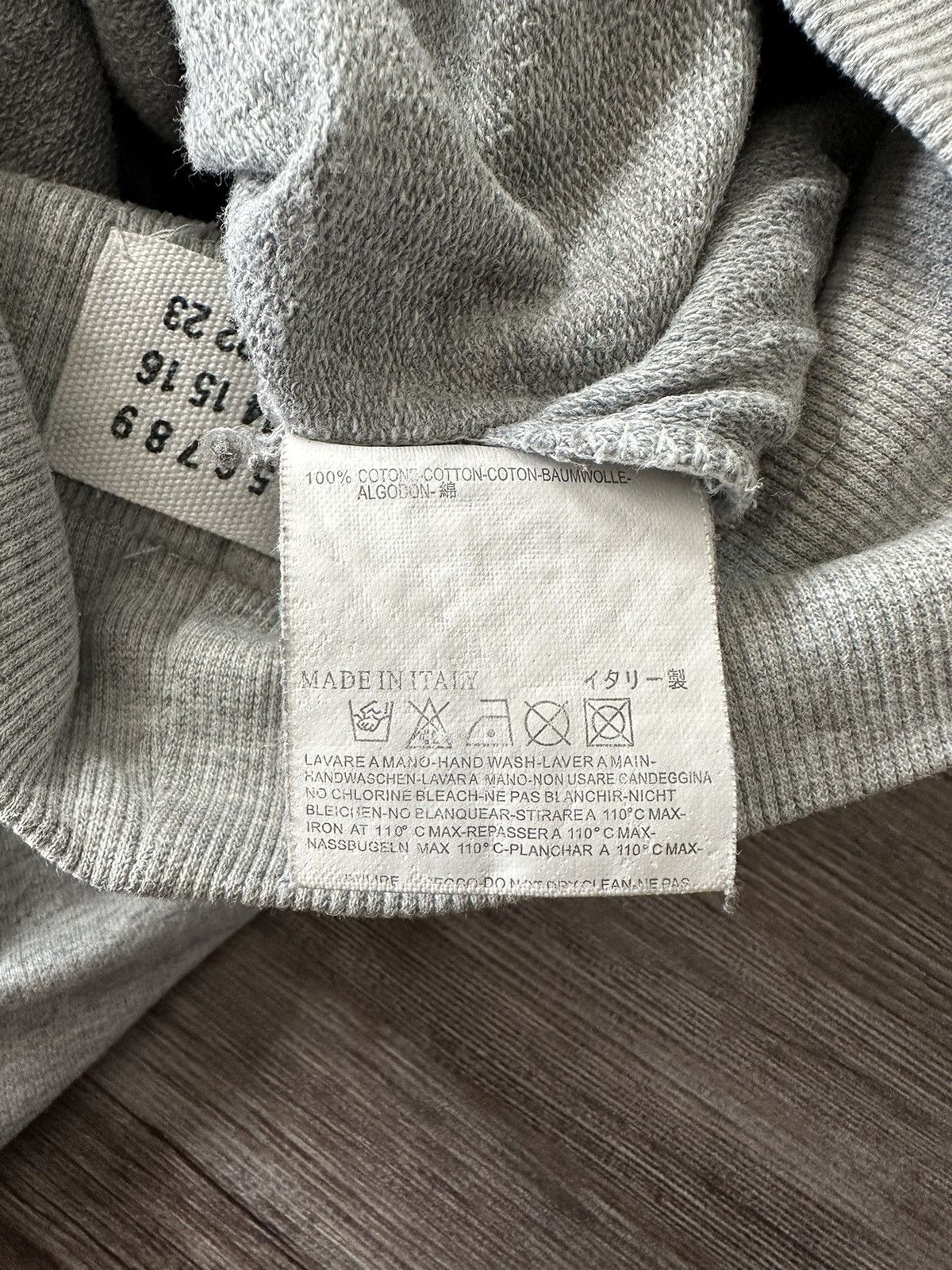 Maison Margiela 🧟‍♀️Maison Margiela🧟‍♀️ Line 10 Crop Sweatpants Size US 33 - 13 Thumbnail