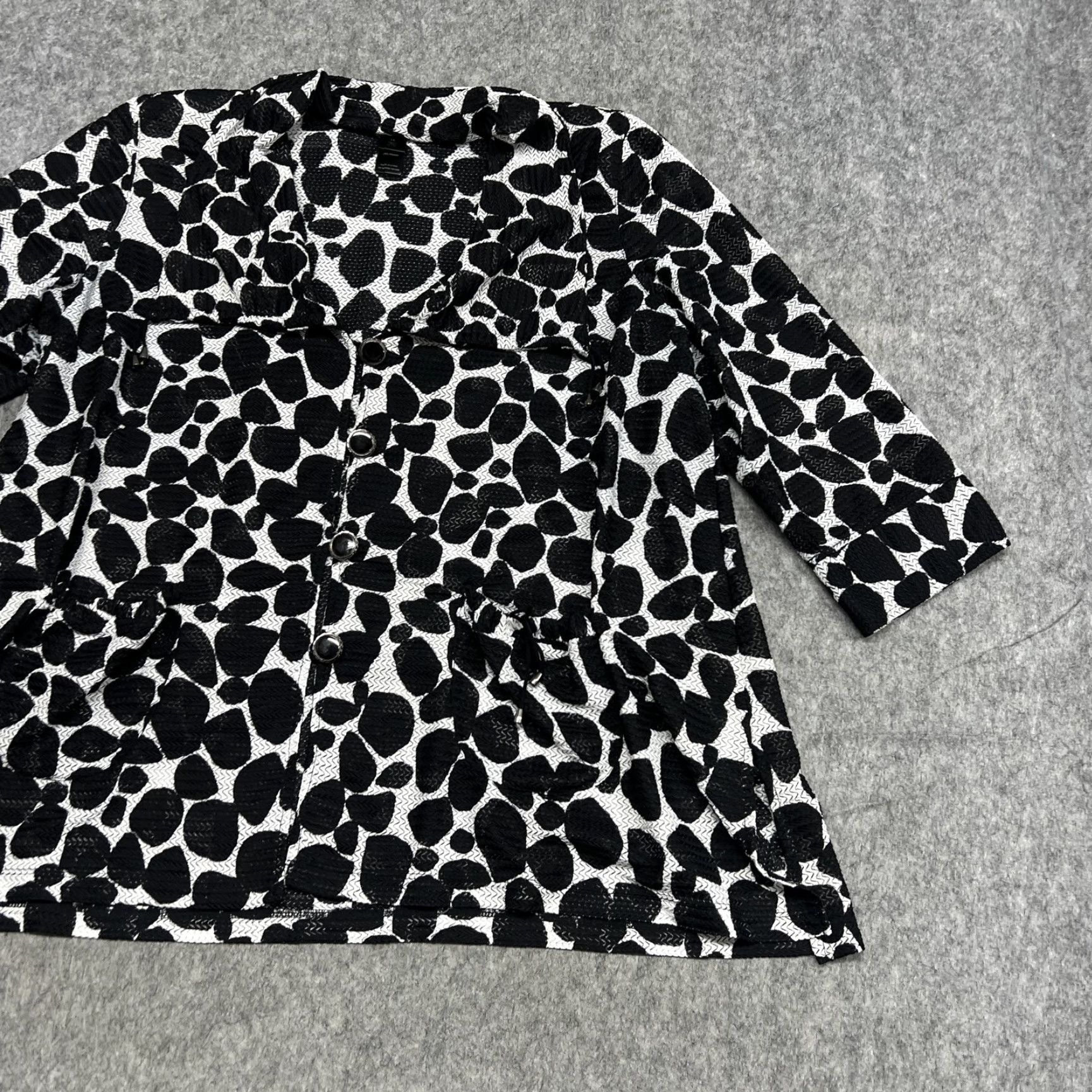 Vintage Ali Miles Jacket Womens 1X Black Abstract Print 3/4 Sleeve Pockets Button Front Collared Unlined Short Jacket Size XL / US 12-14 / IT 48-50 - 7 Thumbnail